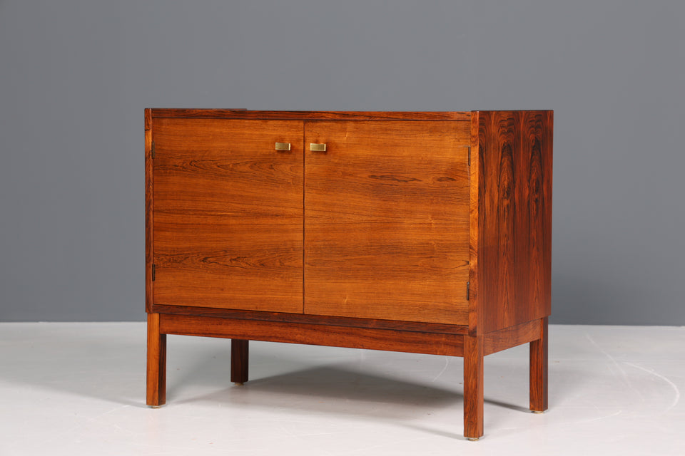 Traumhafte Mid Century Palisander Holz Kommode Danish Schrank 1 von 2
