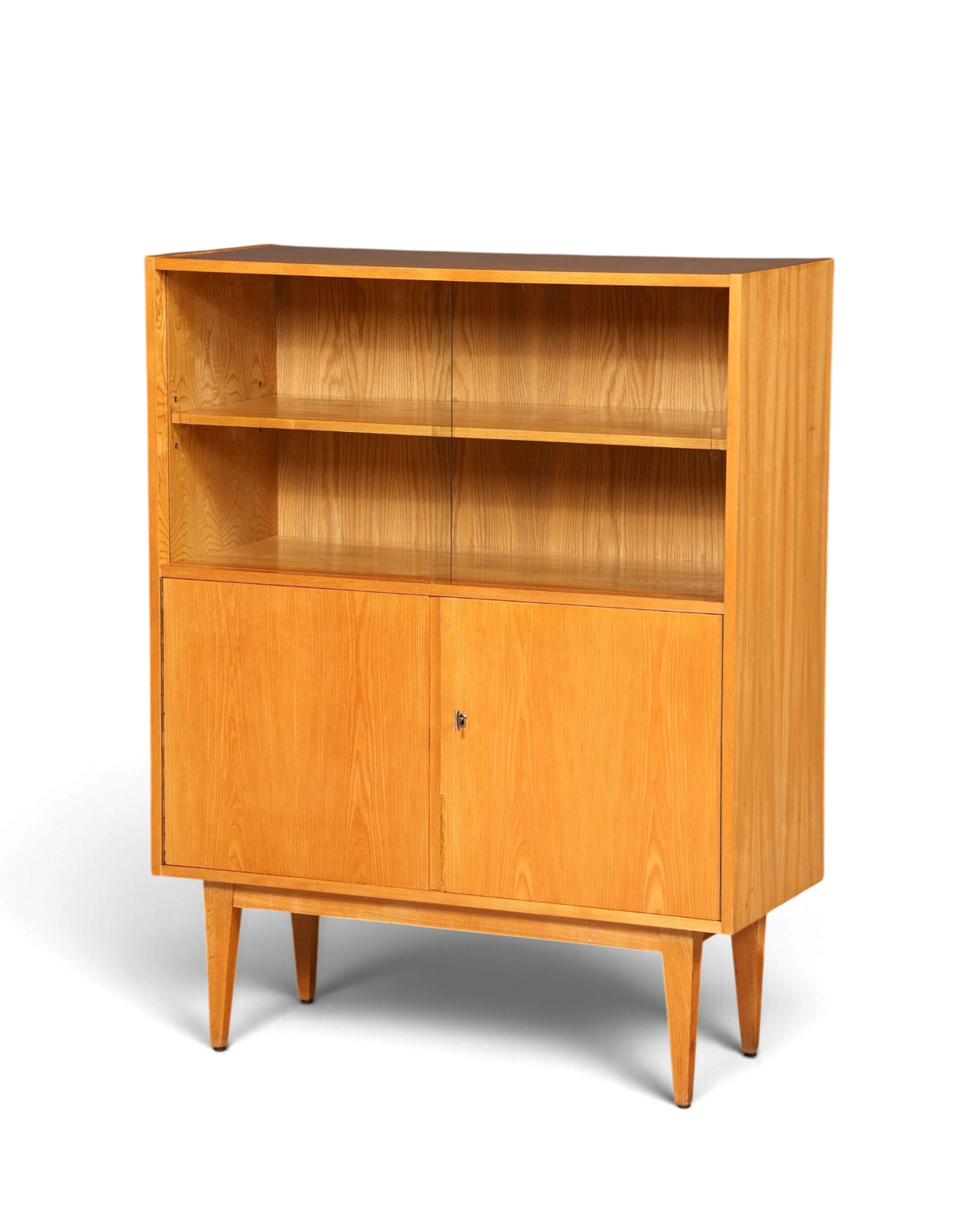 Hauptstadt Möblerei Hellerau Schrank Modell 602 von Franz Ehrlich aus hellem Holz mit Glasschiebetüren im Mid Century Stil