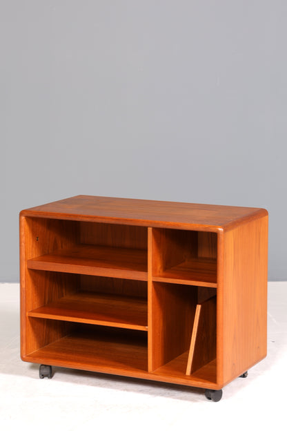 Original Mid Century &quot;Dyrlund&quot; Regal Beistelltisch Danish Design Teak Holz Regal TV Hifi Schrank 60s