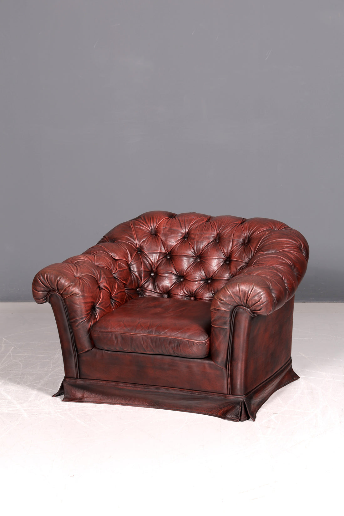 Elegant Original Chesterfield Armchair English Armchair English Gentleman’s Chair Antique Genuine Leather