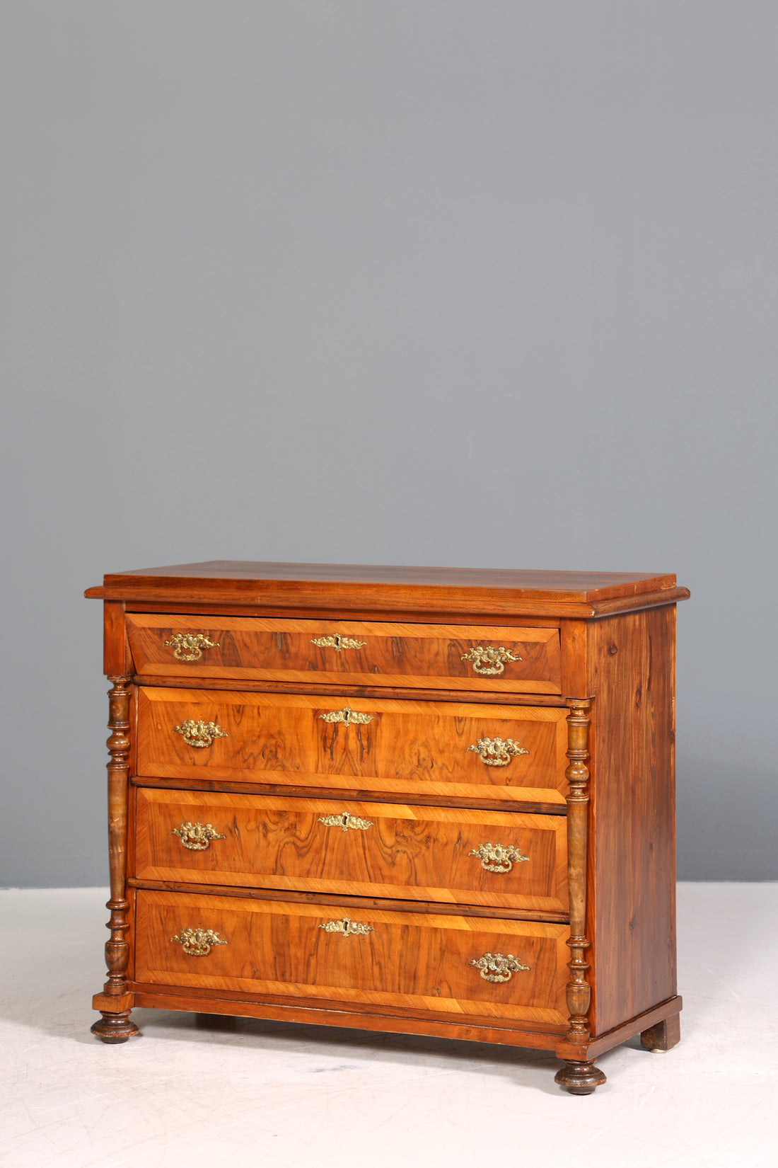 Wunderschöne Gründerzeit Kommode Louis Philippe Nussbaum Schubladen Kommode Sideboard um 1880
