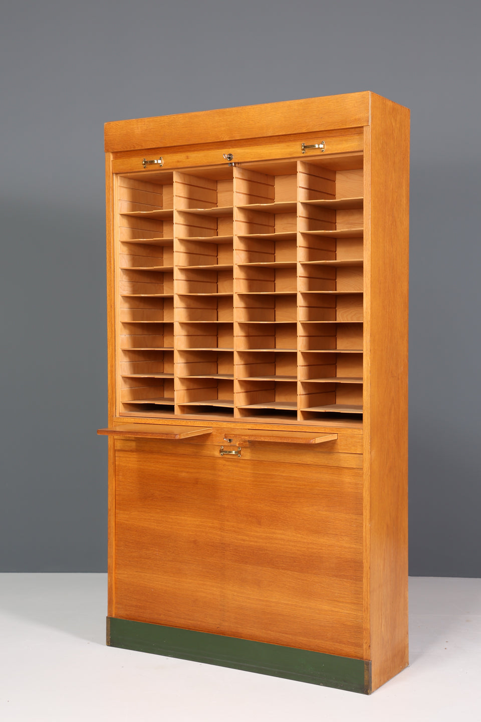 Mid Century Rollladenschrank Bauhaus Apothekerschrank Art Deco Büro Aktenschrank