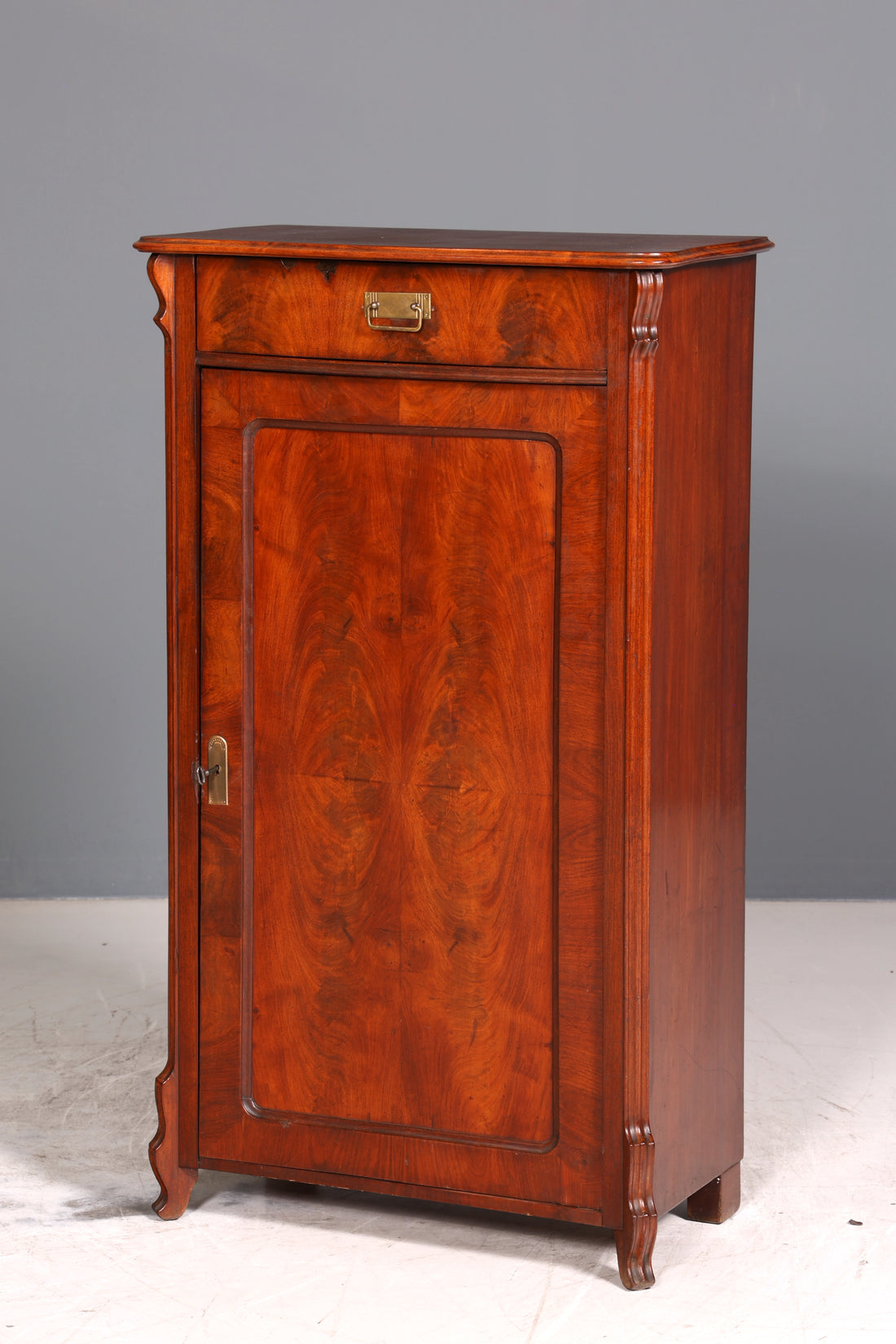 Wunderschöner Louis Philippe Schrank um 1880 Gründerzeit Vertiko Schrank Semainier