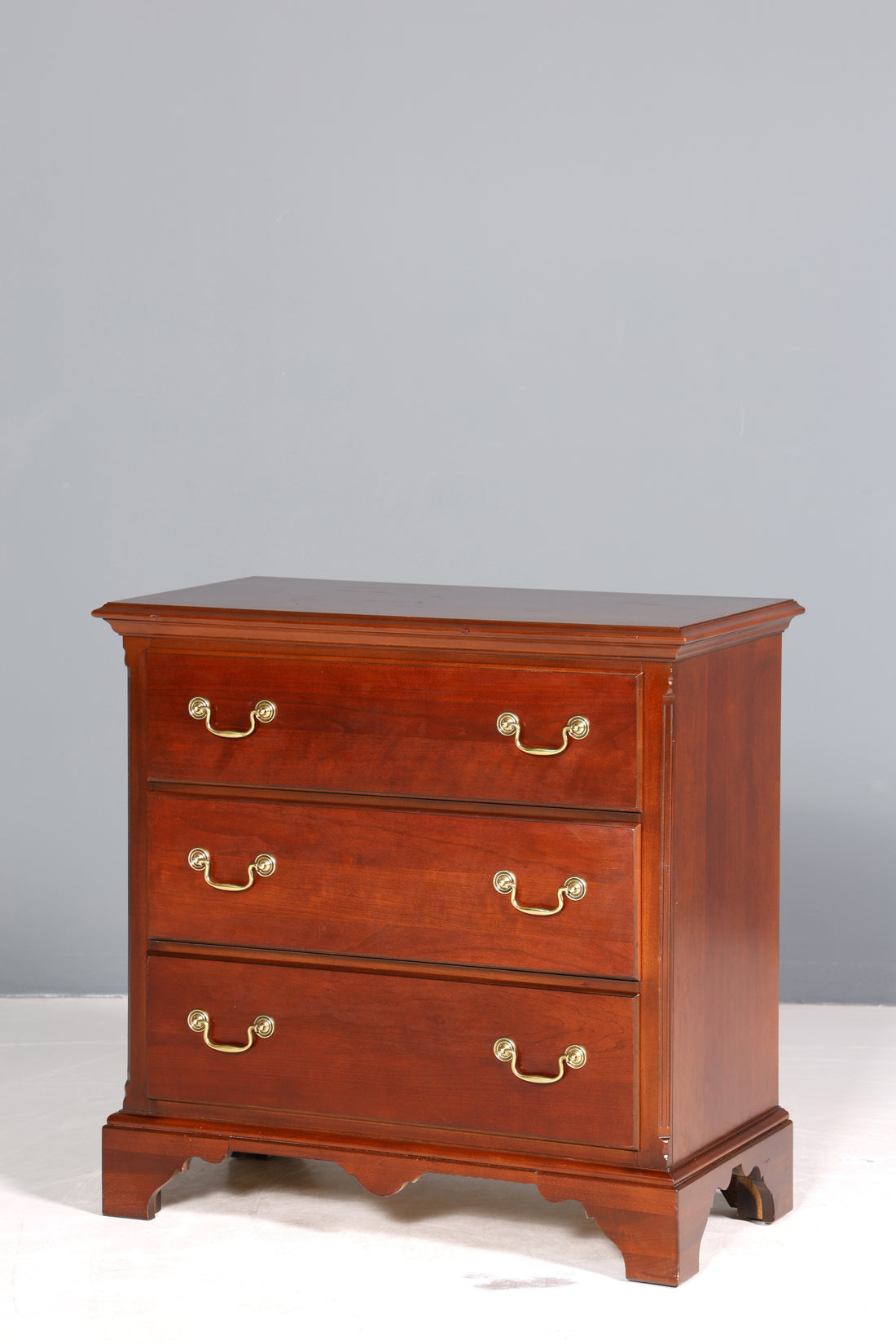 Stilvolle Kommode der Marke Drexel Heritage USA Antik Stil Sideboard Schubladenkommode 1 von 2