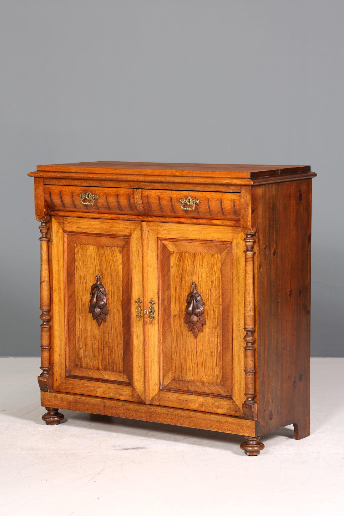 Wunderschöner Gründerzeit Schrank Gründerzeit Nussbaum Kommode um 1890