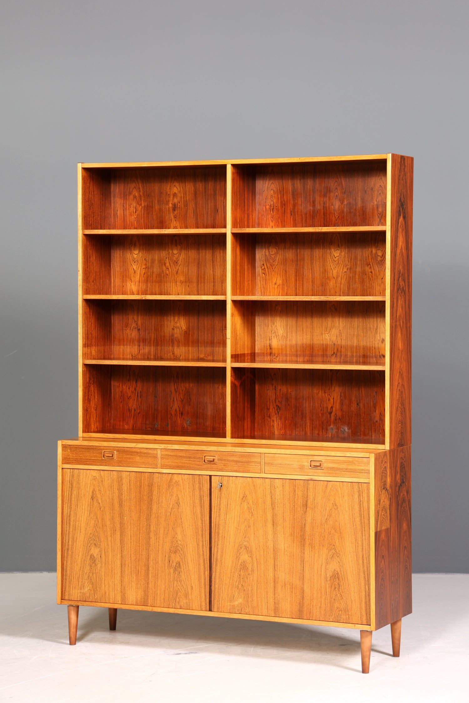 Traumhaftes Mid Century Regal echt Holz Schrank Danish Design Retro Kommode Vintage Bücherregal 60er Jahre 1 von 2