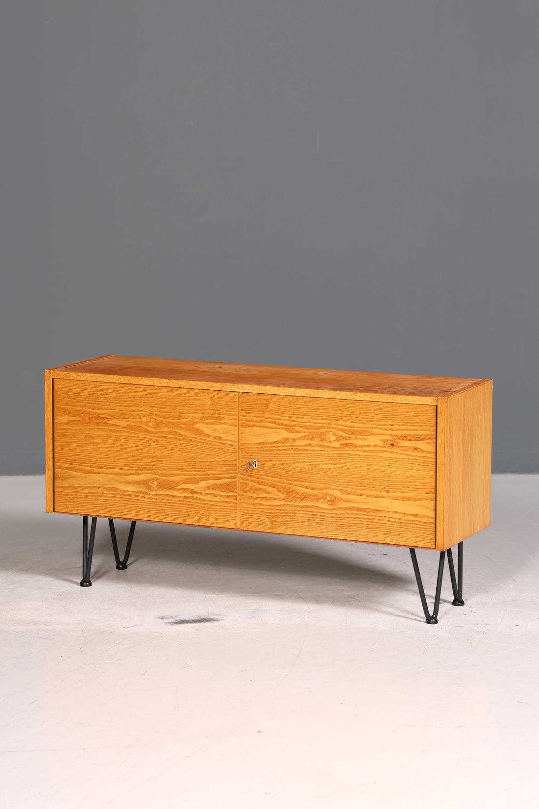 Stilvoller Original Hellerau Schrank Joachim Nebelung 430 Bauhaus Sideboard Retro Kommode 2 von 4