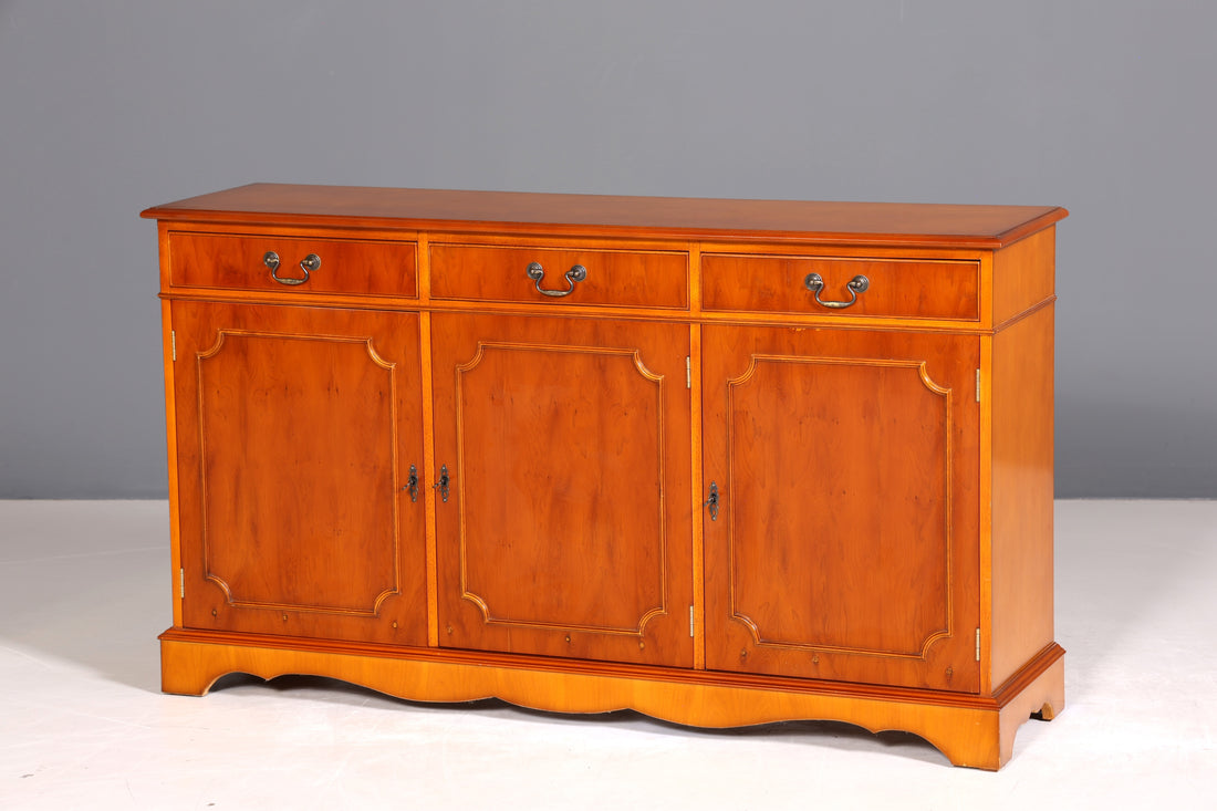 Wunderschönes Englisches Sideboard Eibe Heldense Stil Schrank Antik Stil Buffetschrank Kommode