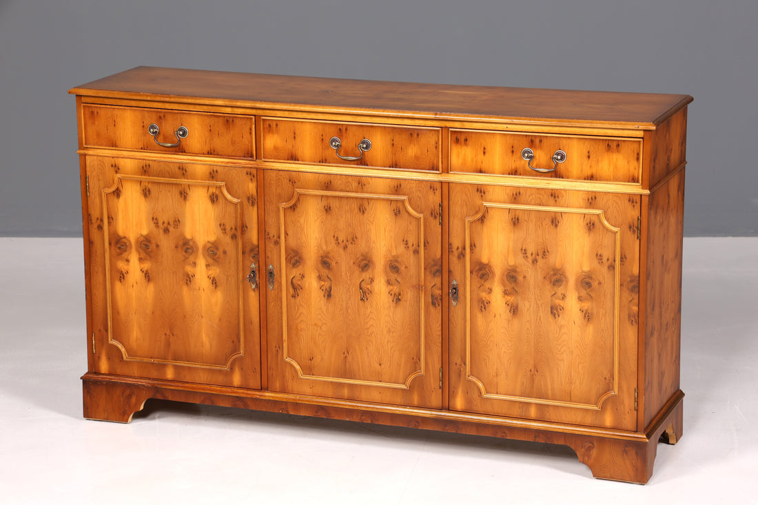 Wunderschönes Englisches Sideboard Schrank Antik 60s Buffetschrank Kommode