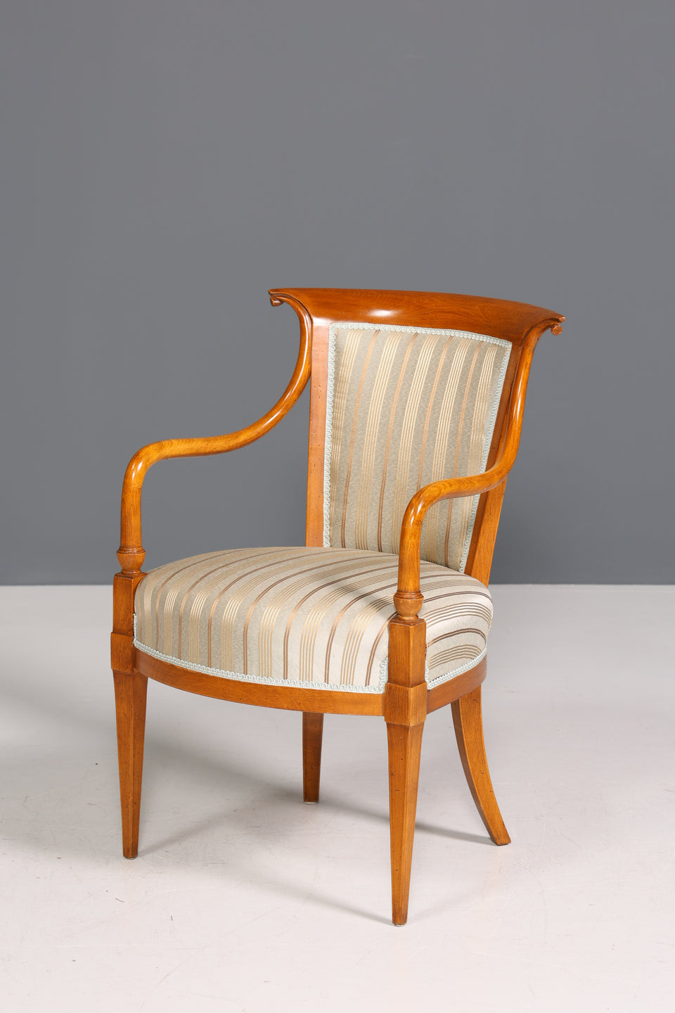 Traumhafter Selva Stuhl Sekretär Armlehnen Stuhl Borghese Antik Stil 2 von 2