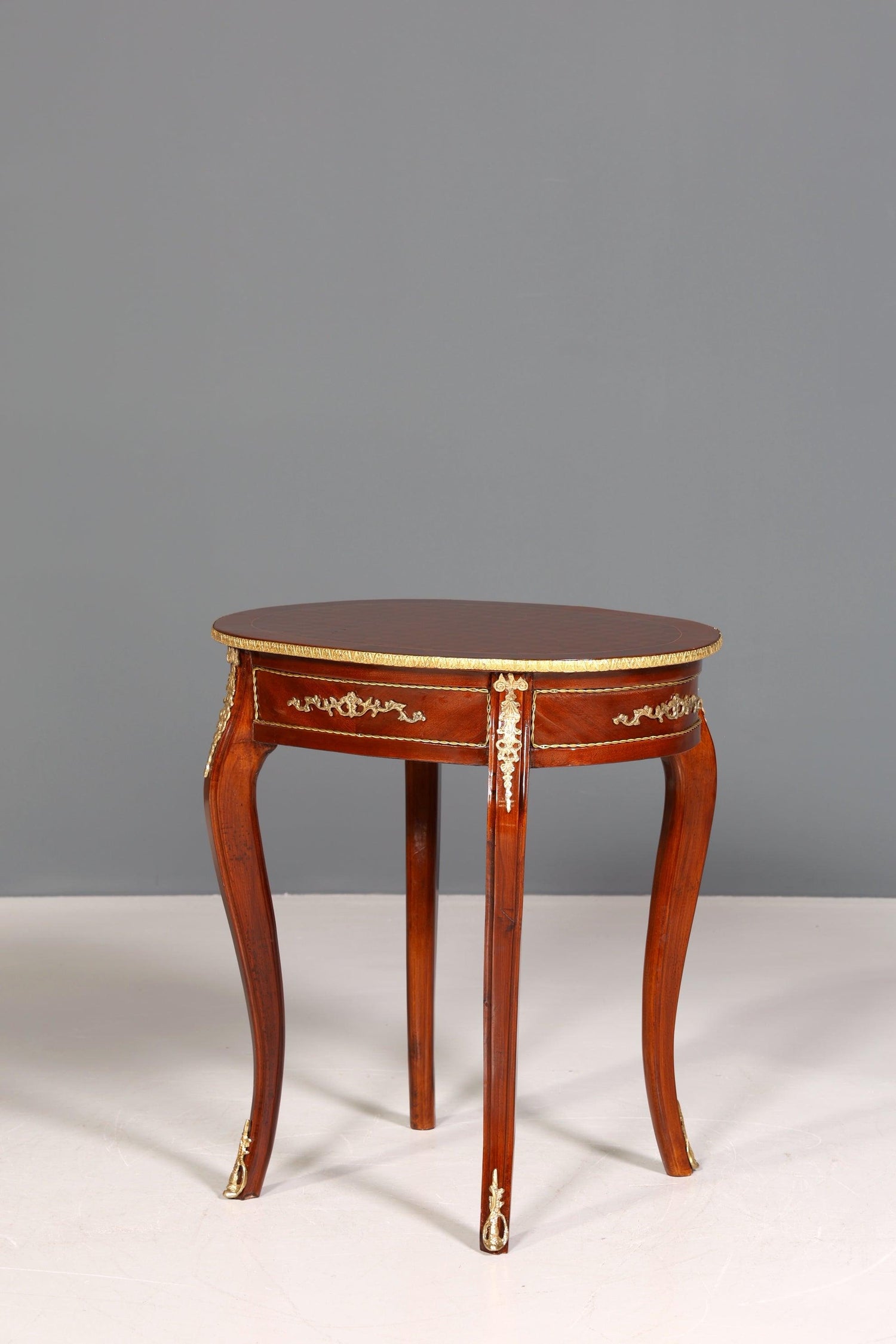 Traumhafter Barock Louis XV Stil Beistelltisch Antik Stil Ablage