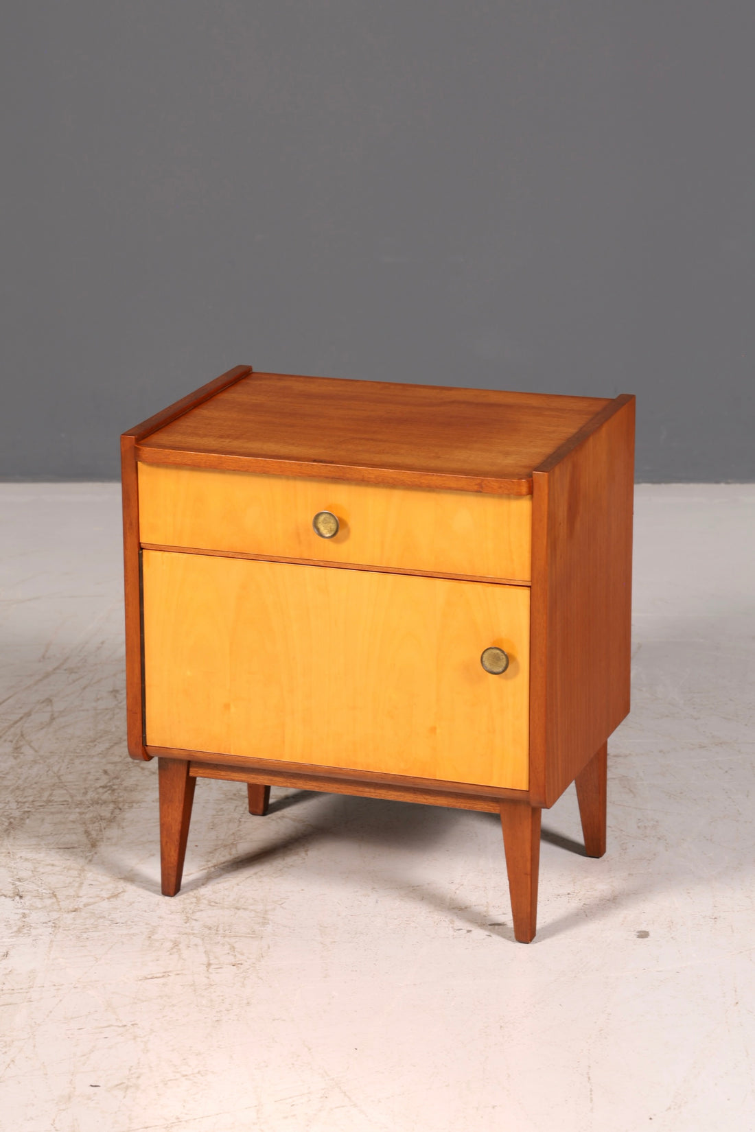 Wunderschöner Mid Century Nachttisch Vintage Danish Design Kommode Beistelltisch Nachtschrank Retro echt Holz 2 von 2