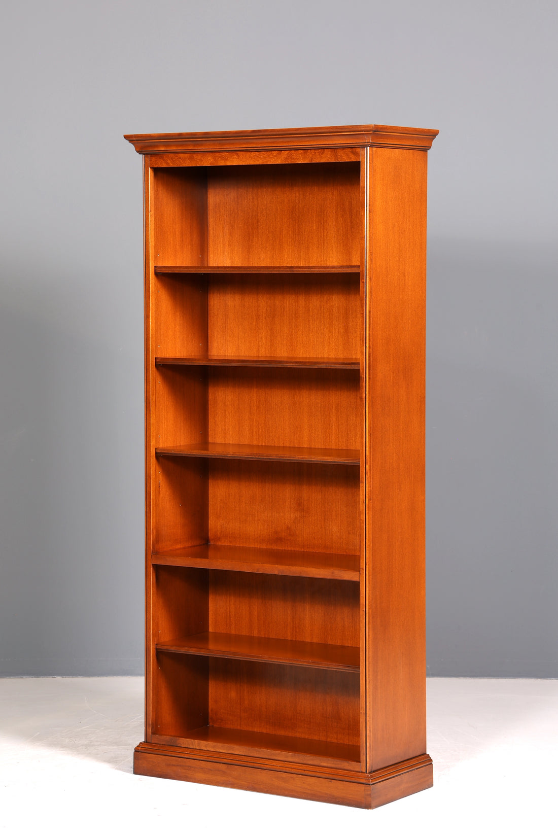 Wunderschönes Original Selva Bücherregal Antik Stil massiv Holz Regal Schrank Bibliothek 2 von 2