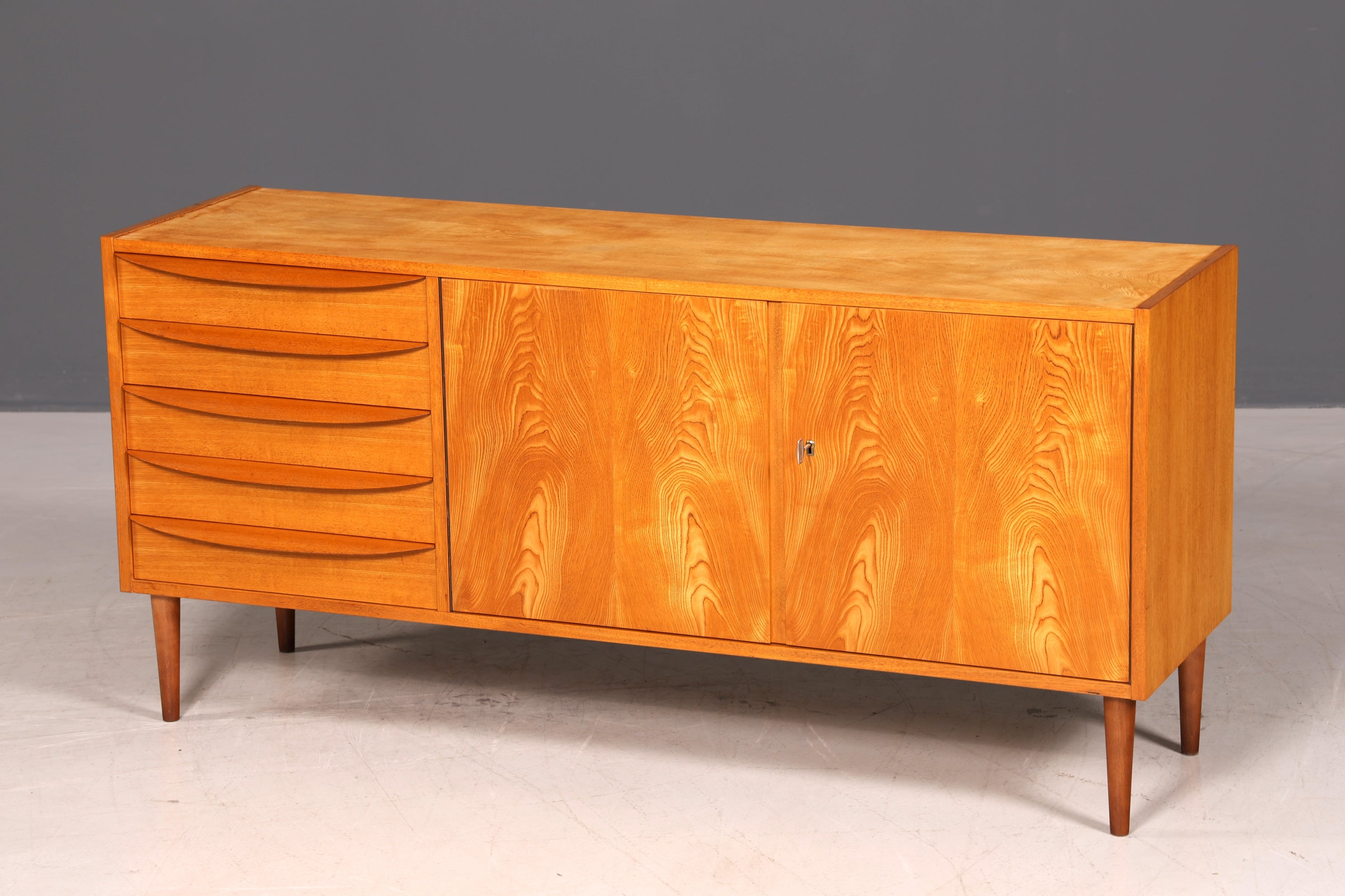 Wunderschönes Original Hellerau Sideboard Franz Ehrlich 602 TV Schrank Mid Century Kommode