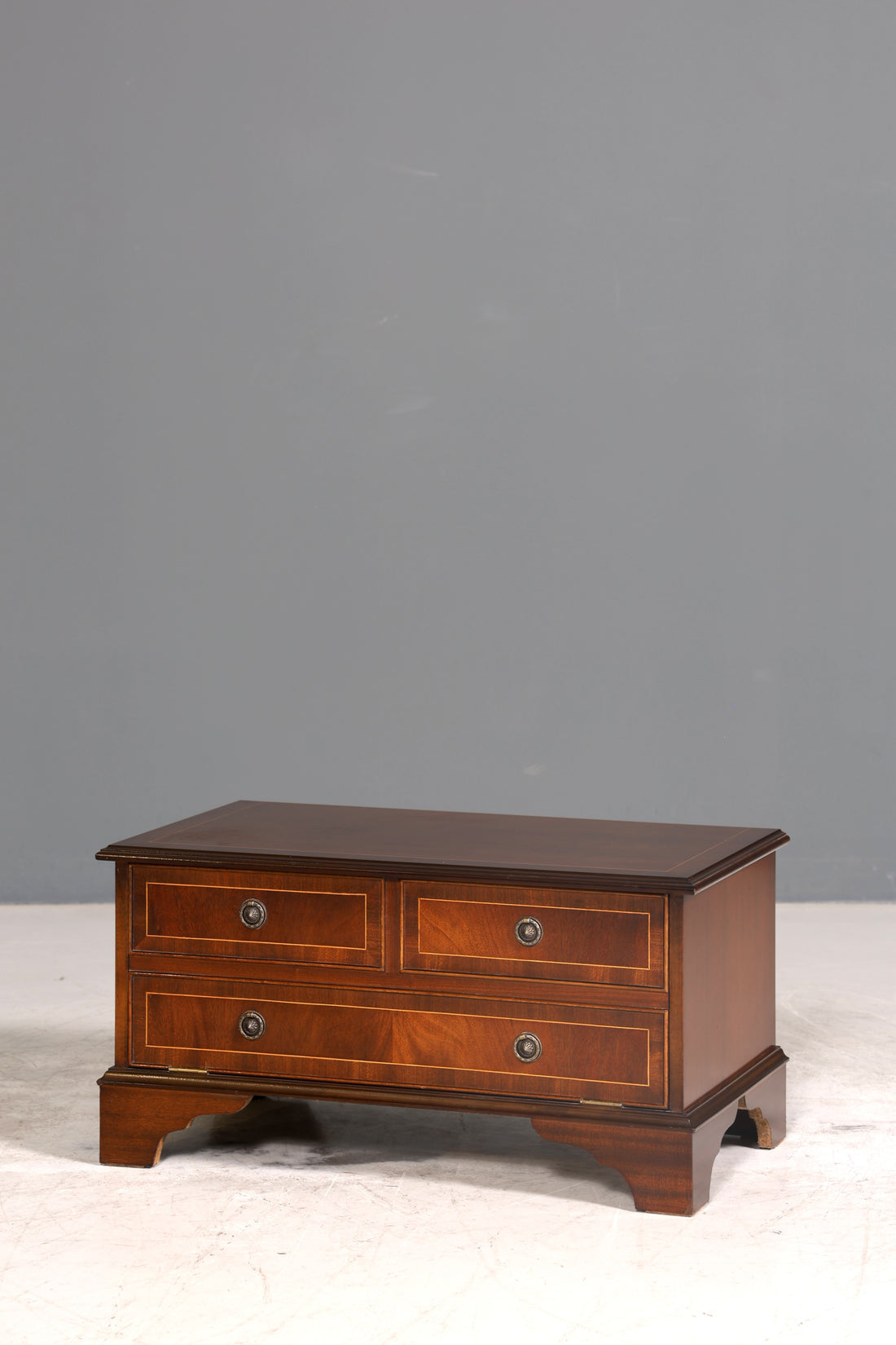 Wunderschöne Englische Kommode Holz Klapp Schrank Antik Sideboard Hifi Kommode