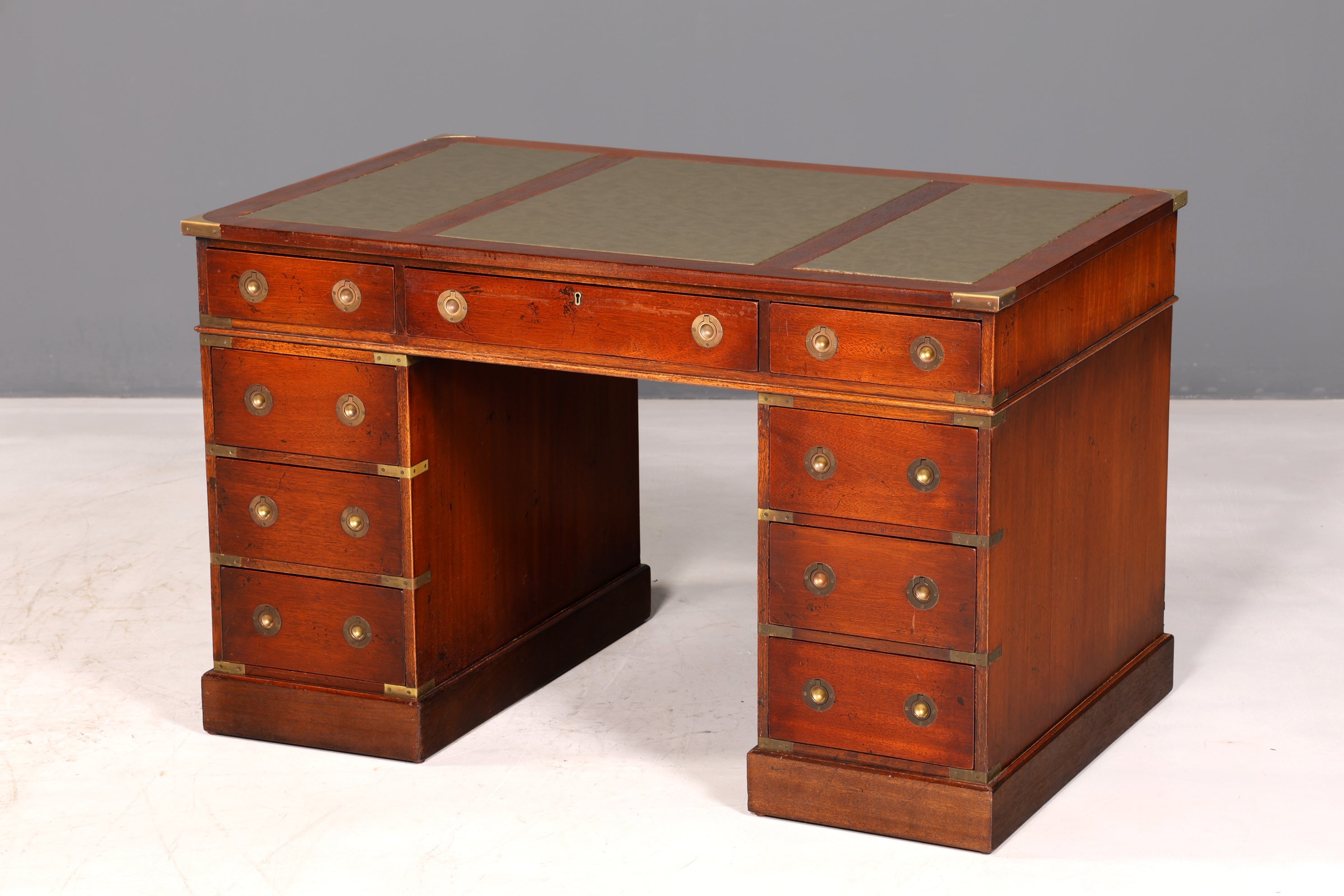Elegant maritime desk, English military chest, office desk, office table