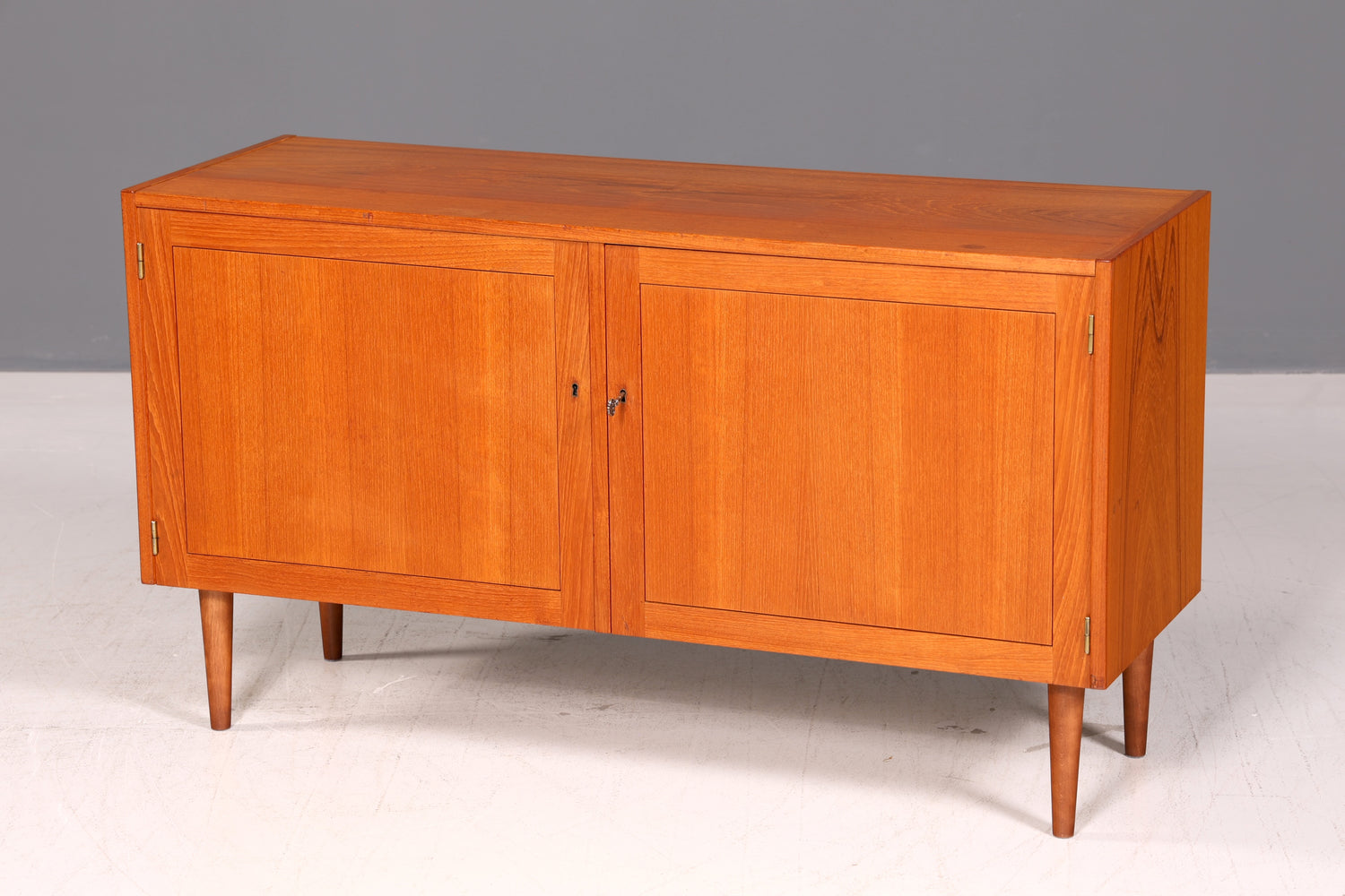 Wunderschönes Mid Century Sideboard Teak Holz Vintage Schrank Retro 60er Anrichte Danish Design TV Schrank