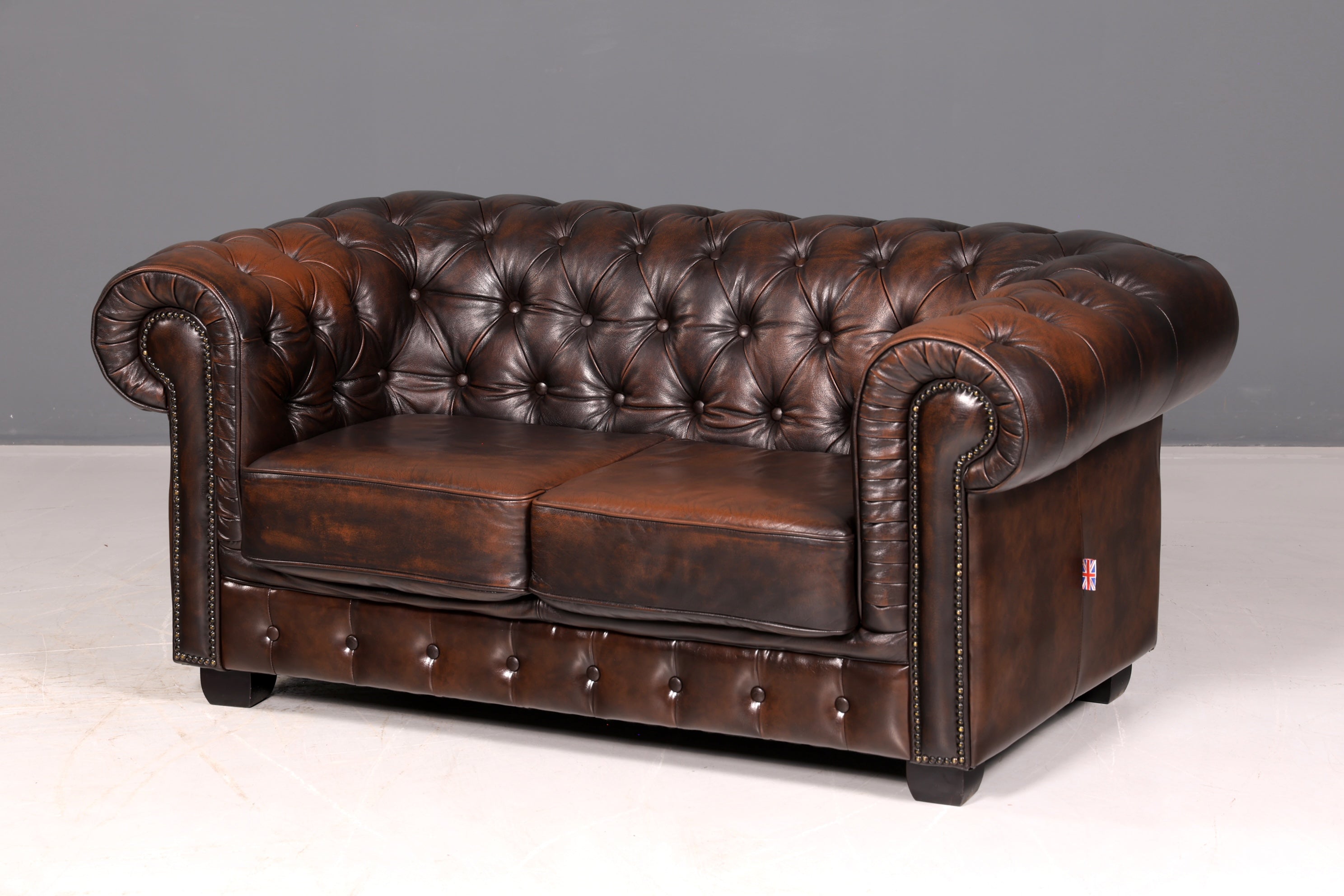 Wunderschönes Original Chesterfield Sofa 2-Sitzer Couch England Echt Leder Polstersofa Englisch Vintage
