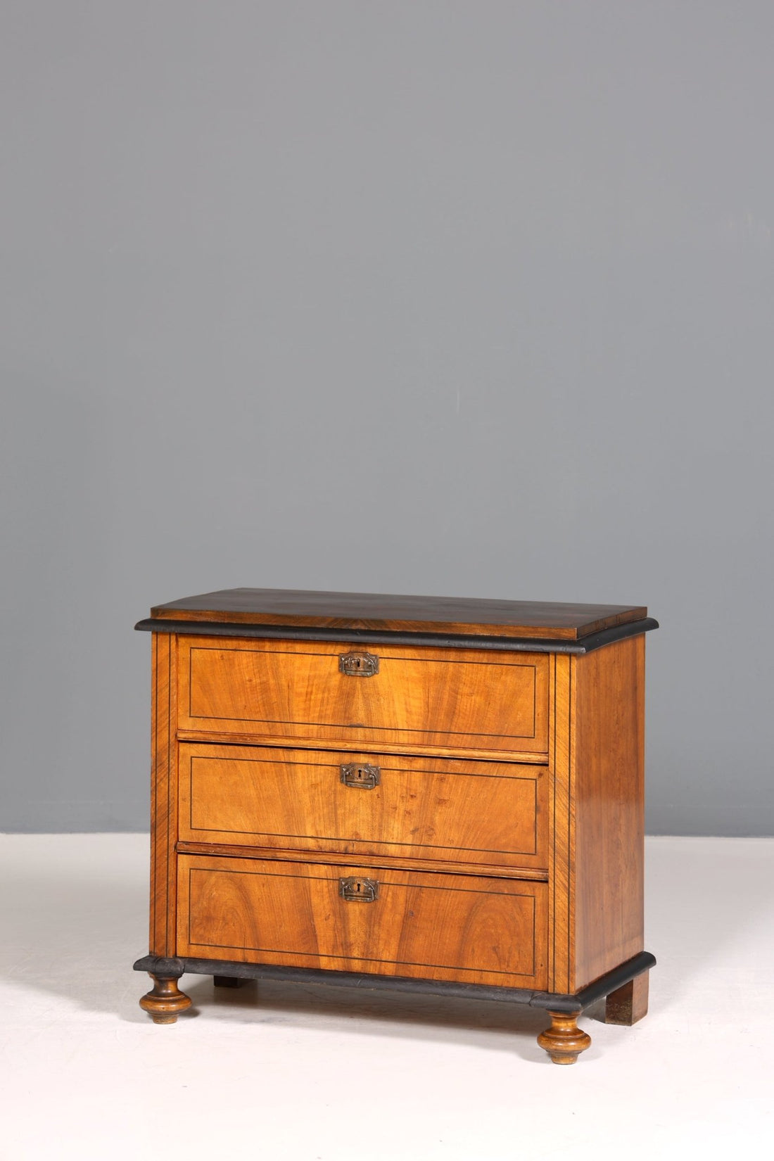 Stilvolle Gründerzeit Kommode Jugendstil Antik Sideboard Schubladenkommode