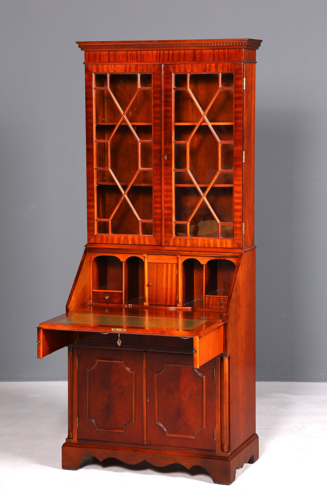 Wunderschöner Englischer Sekretär Büro Aufsatzsekretär Antik 60s Mahagoni Vitrinen Schrank UK