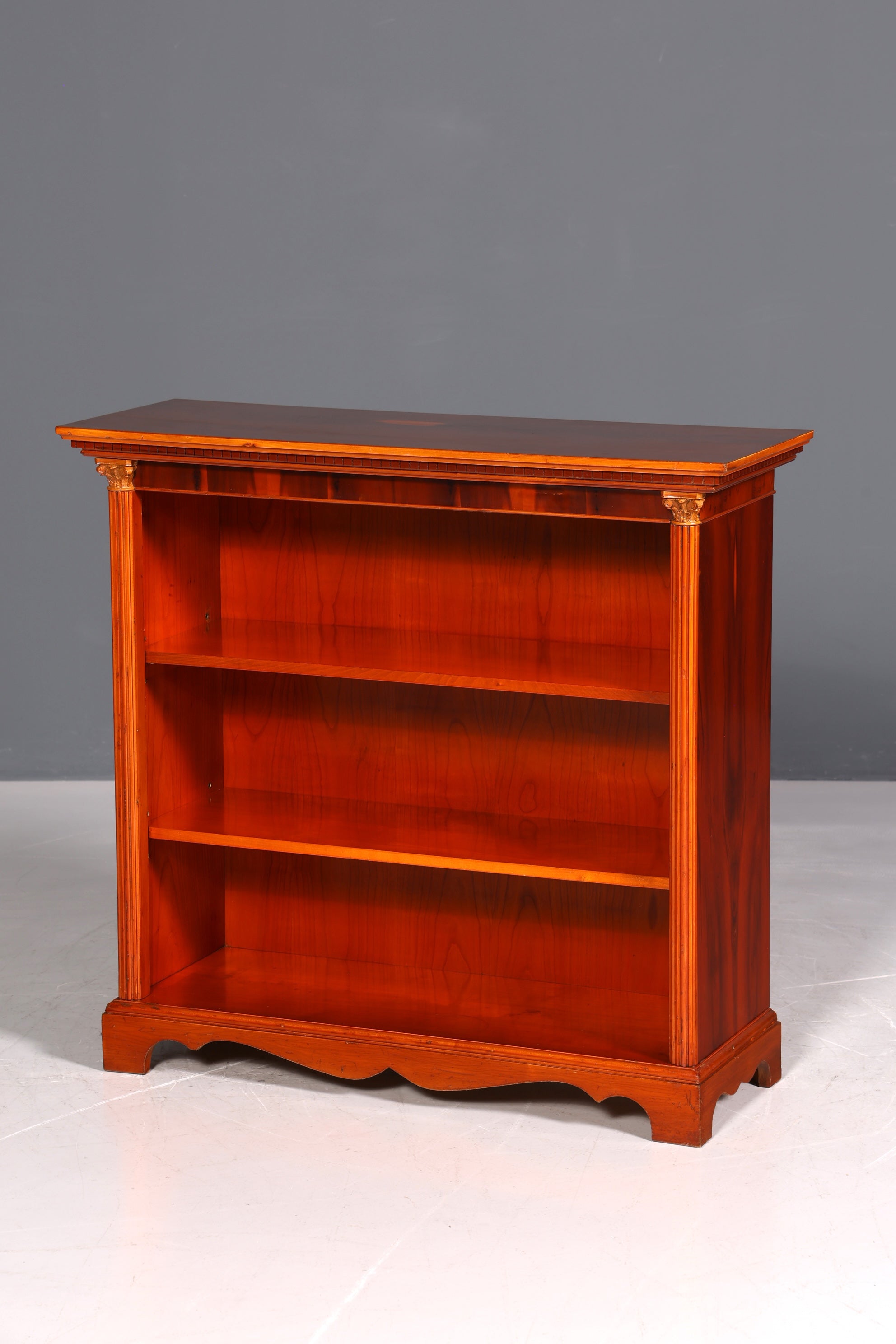 Wunderschönes Englisches Bücherregal Eibe Antik Regal Bookshelf Buchablage 60s