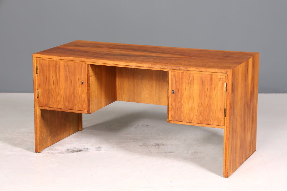 Wunderschöner Mid Century Schreibtisch Nussbaum Danish Design Bürotisch 60er Jahre Office Table Art Deco