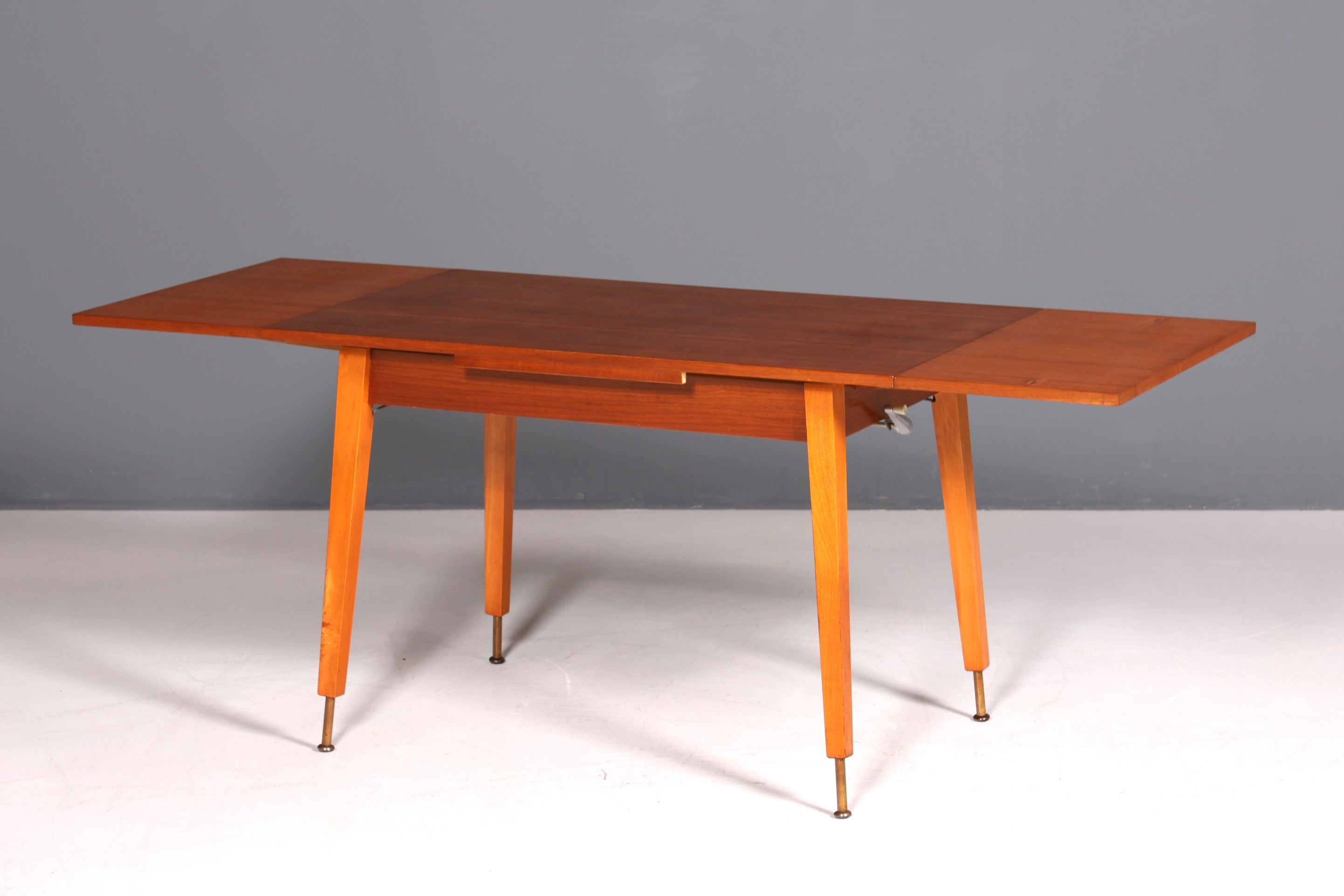 Traumhafter Mid Century Küchentisch Vintage Tisch ausziehbar und höhenverstellbar Esszimmer Tisch