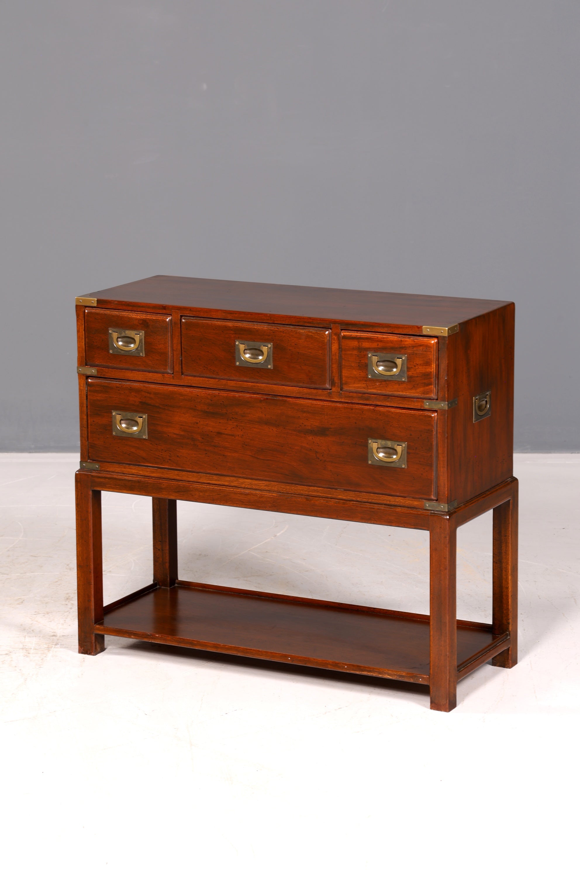 Wunderschöne Maritime Military Chest Kommode Mahagoni Englisch Beistellkommode Antik Vintage