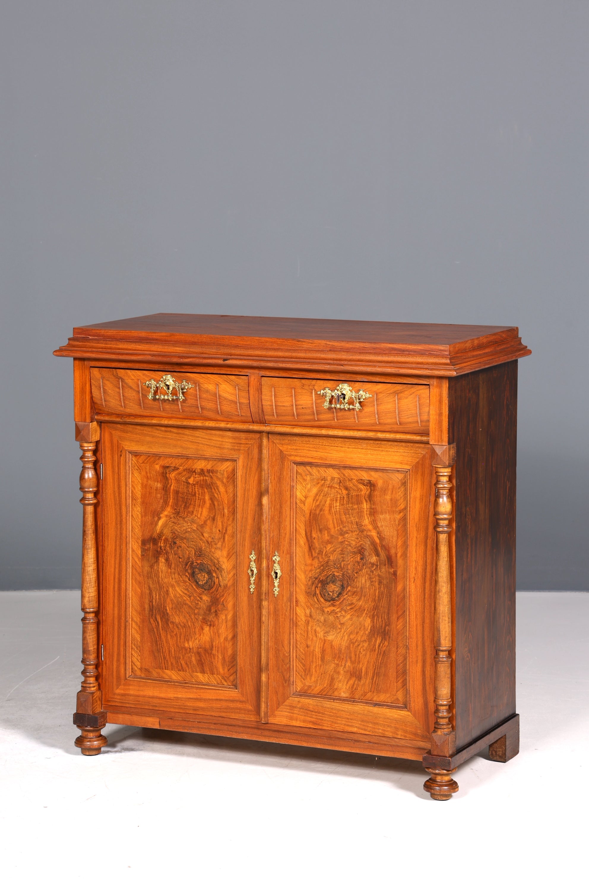 Wunderschöner Gründerzeit Schrank Louis Philippe Nussbaum Kommode um 1880