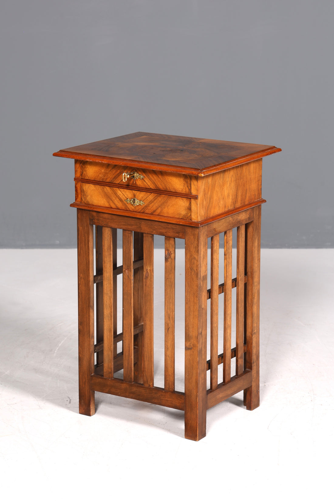 Traumhafter Louis Philippe Beistelltisch Gründerzeit Nähtisch Antik um 1880