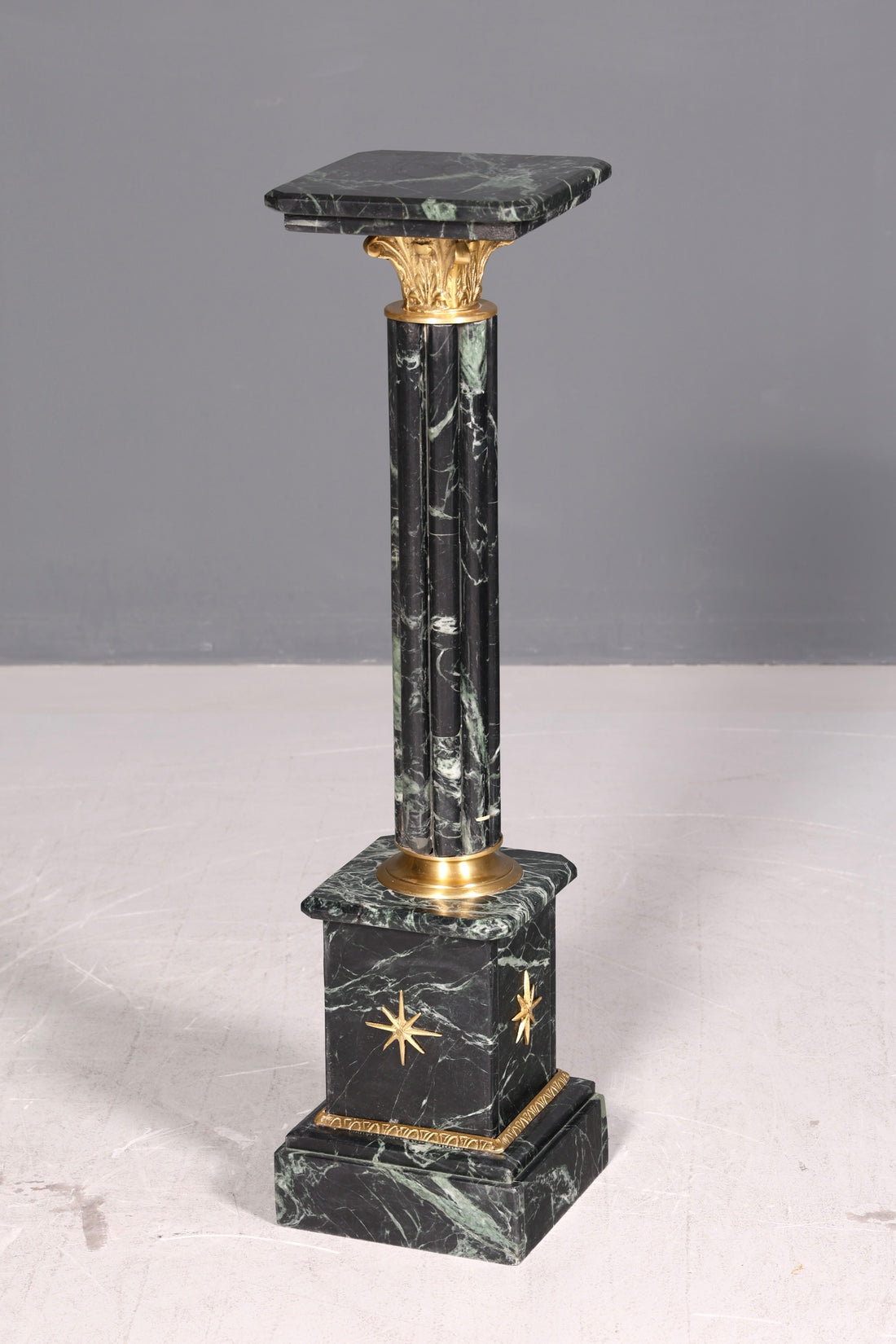 Edle Barock Stil Säule Louis XV Marmor Blumensäule Naturstein Sockel Ablage
