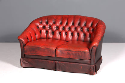 F846 Finish Wunderschönes Original Chesterfield 2er Sofa Englisch Oxblood Leder 2- Sitzer Couch