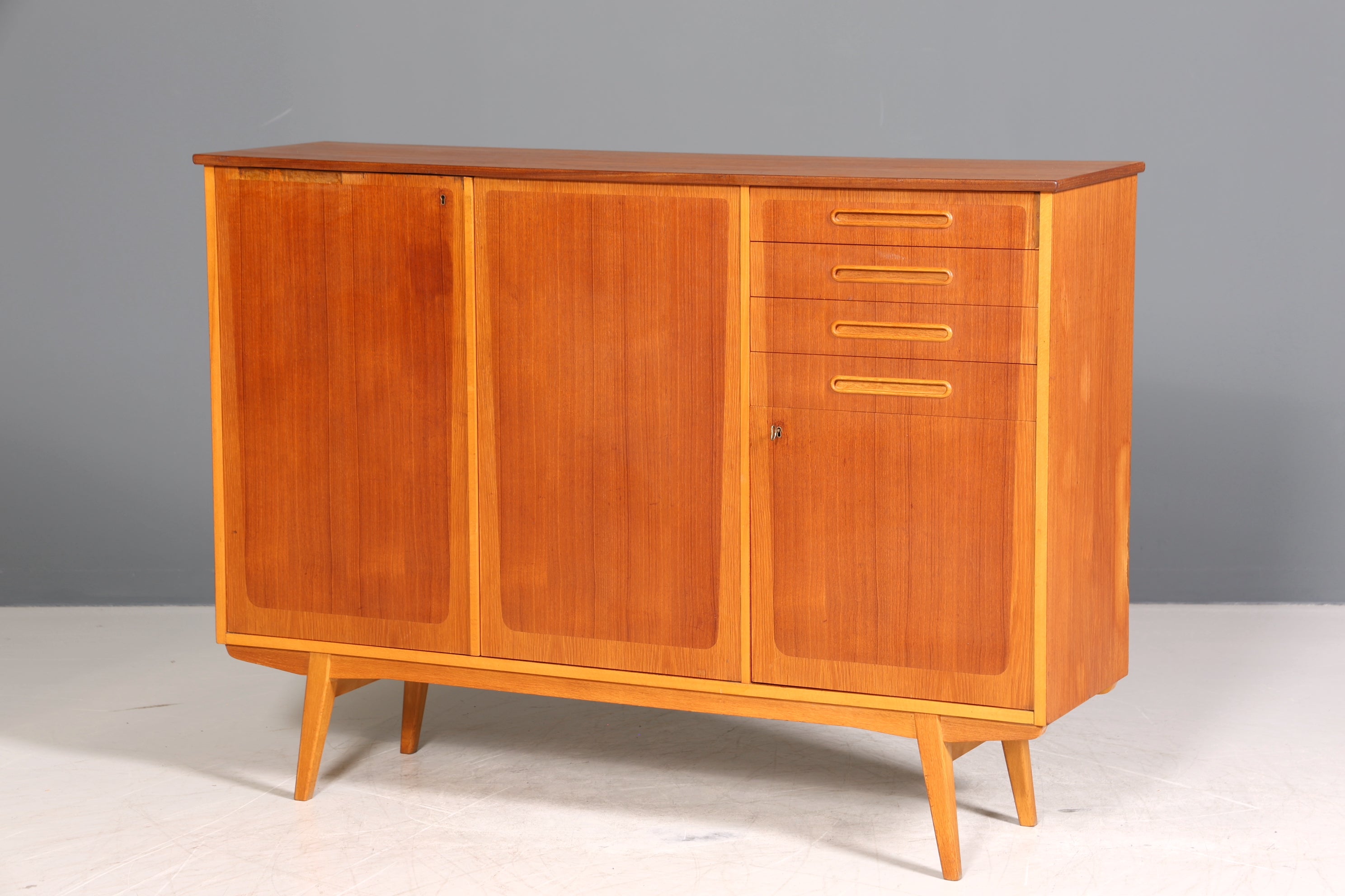 Wunderschönes Mid Century Highboard Teak Holz Schrank Büro Kommode 60er Jahre