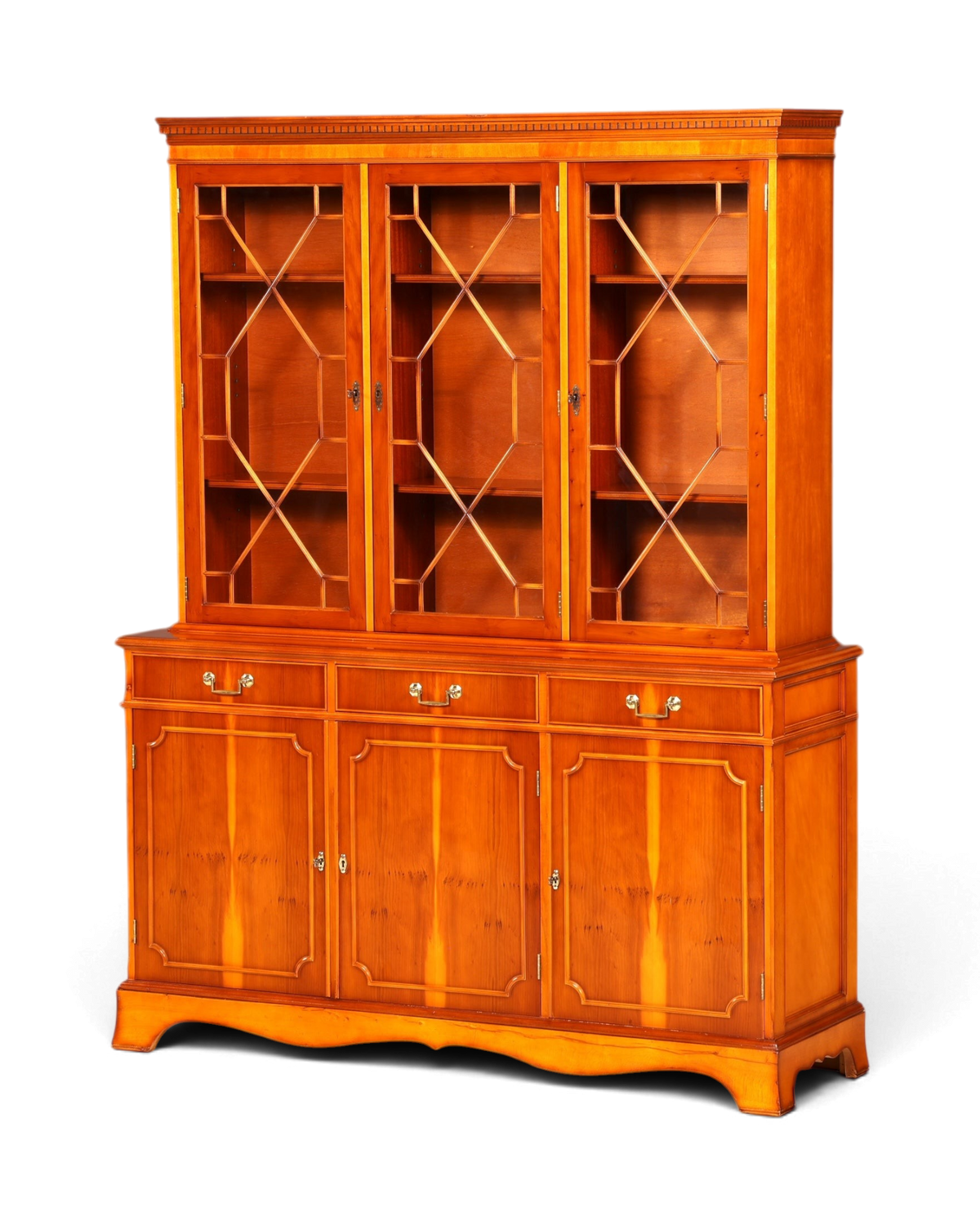 Hauptstadt Möblerei englische Vitrine aus Eibenholz mit Glasfront, Messingbeschlägen und Stauraum im Buffet-Unterteil