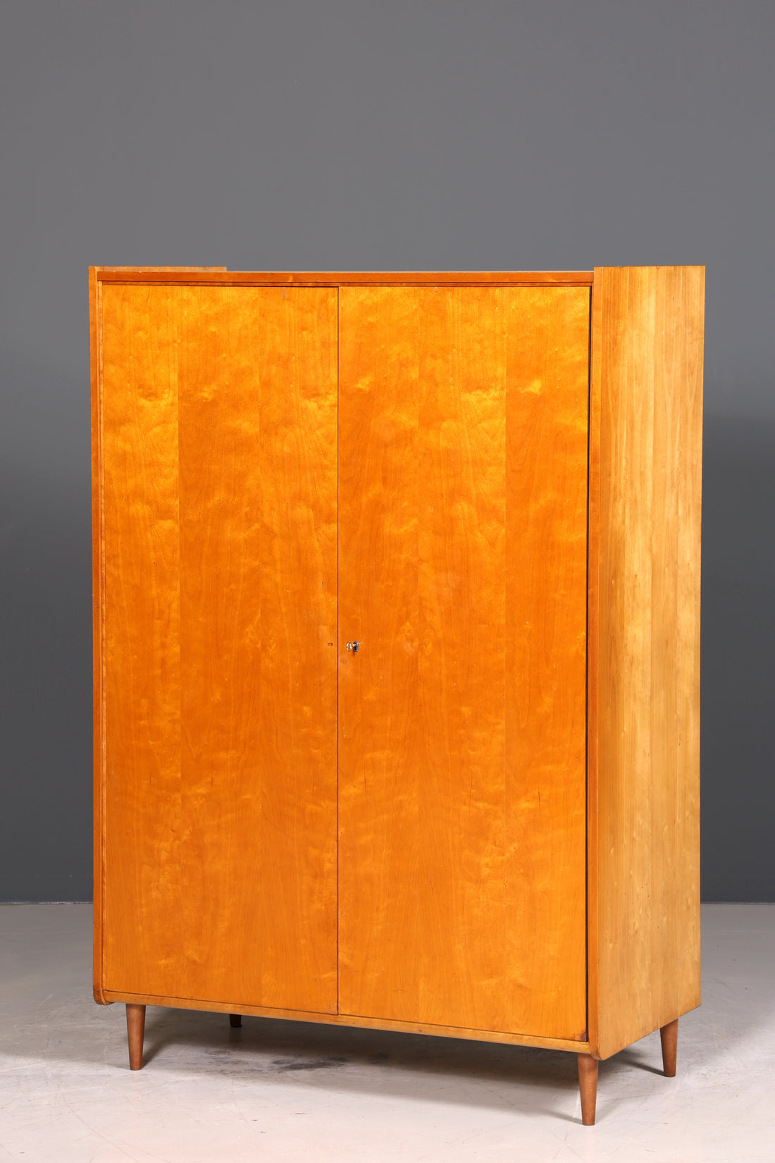 Traumhafter Mid Century Kleiderschrank Vintage Schrank Retro Wäscheschrank