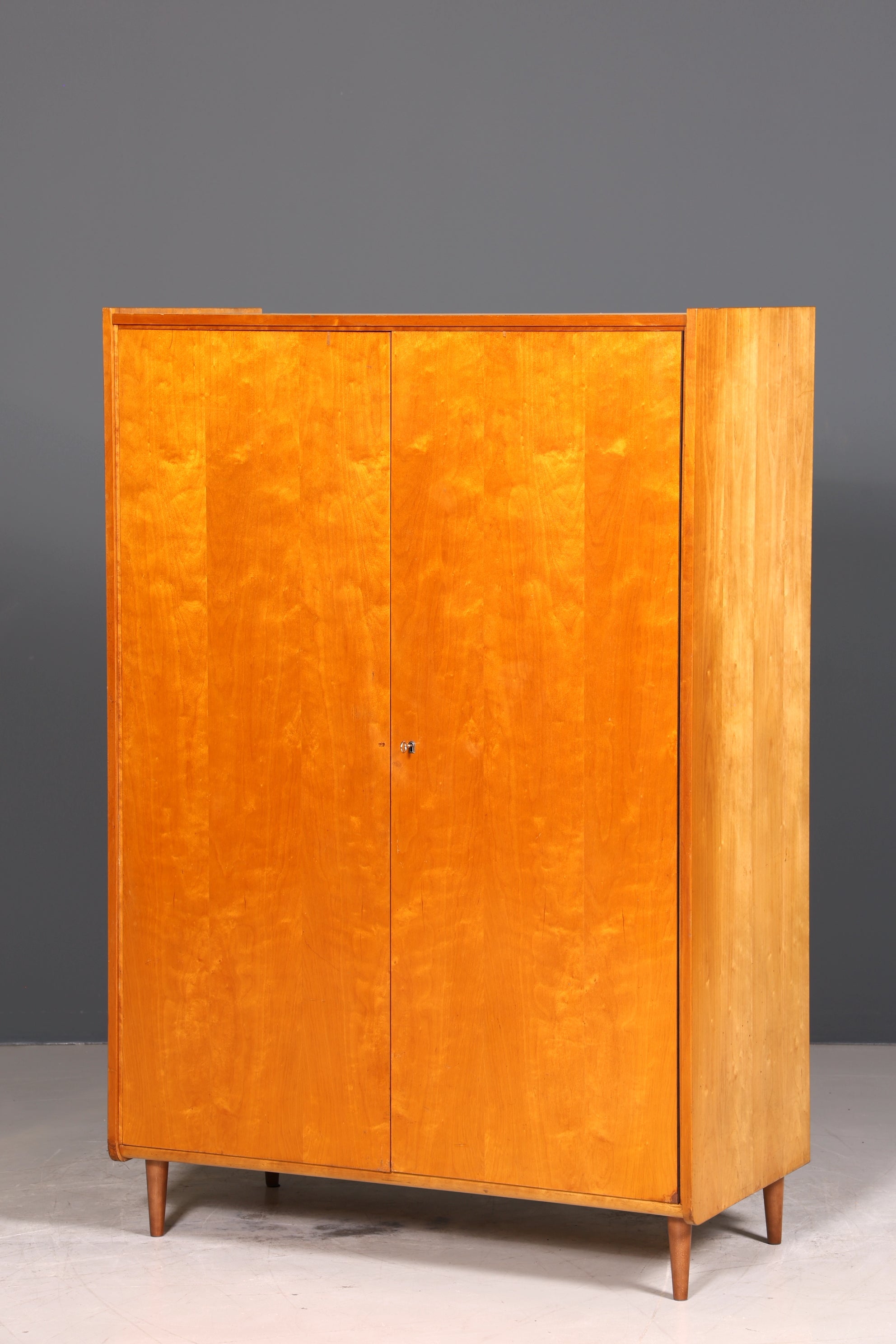 Traumhafter Mid Century Kleiderschrank Vintage Schrank Retro Wäscheschrank