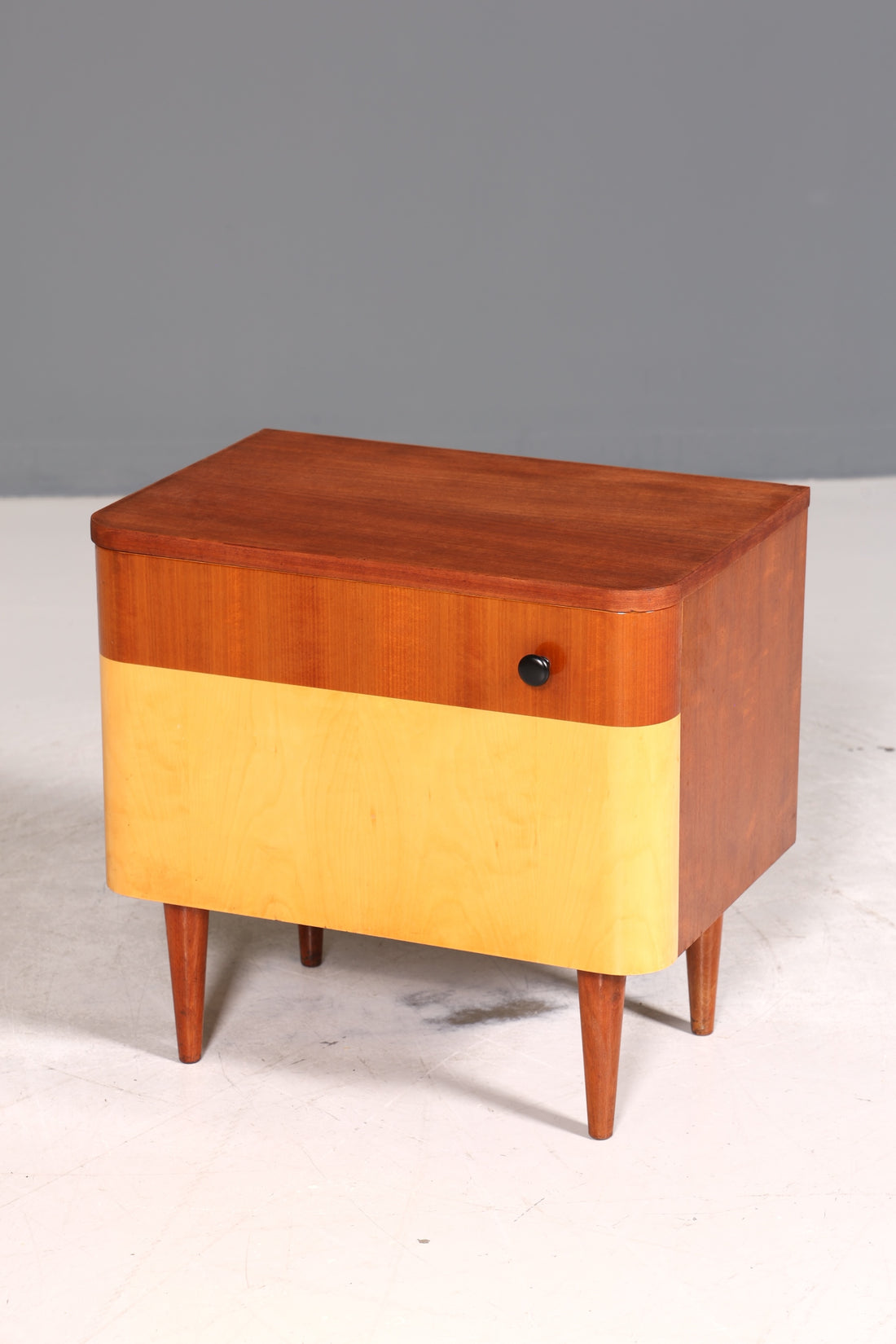Wunderschöner Mid Century Nachttisch Vintage Schrank 60s Night Stand 1 von 2