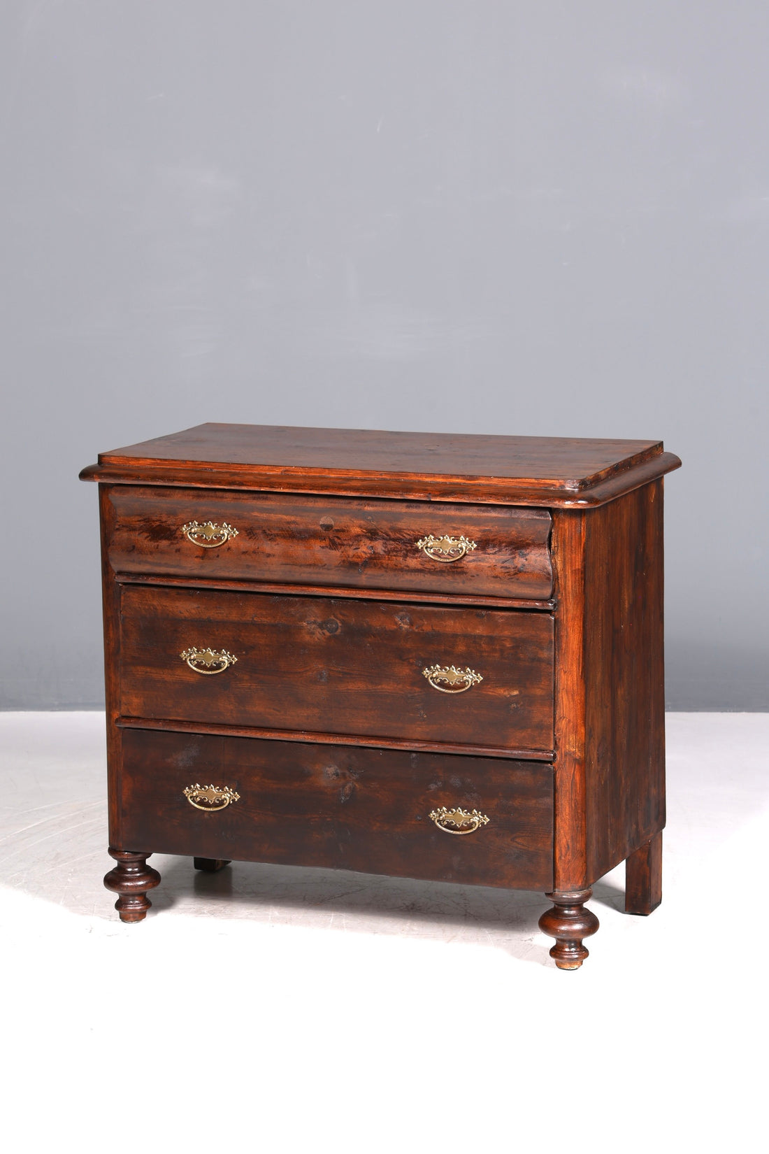 Stylish Louis Philippe chest of drawers walnut Wilhelminian style chest of drawers around 1890