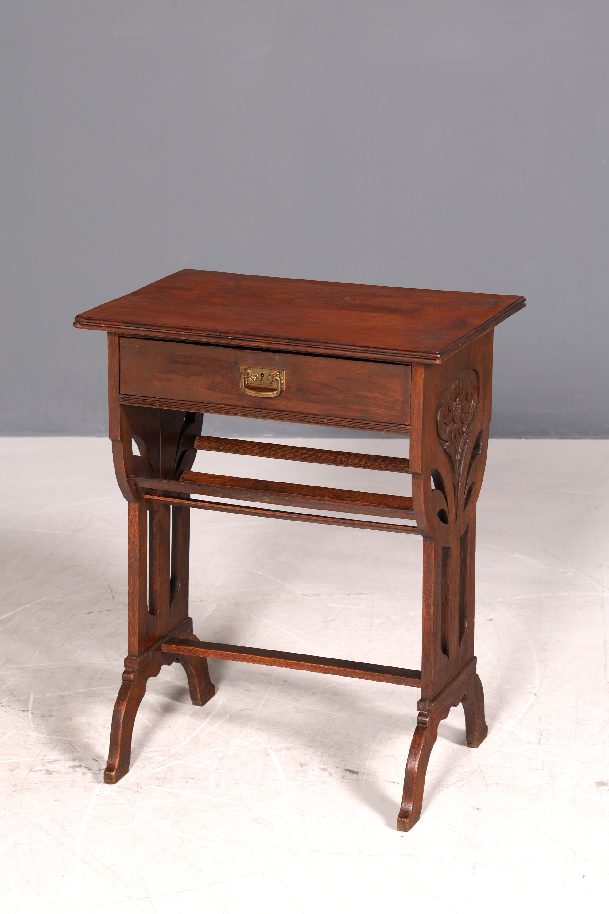Filigrane Jugendstil Kommode Eiche Holz Antik Beistelltisch Nähtisch um 1910