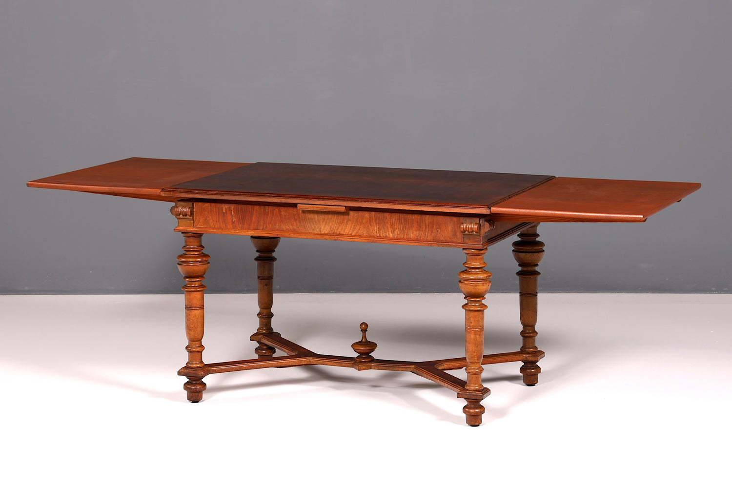 Wunderschöner Gründerzeit Esstisch Ausziehbar Massivholz Tafel Esszimmertisch Antik um 1880