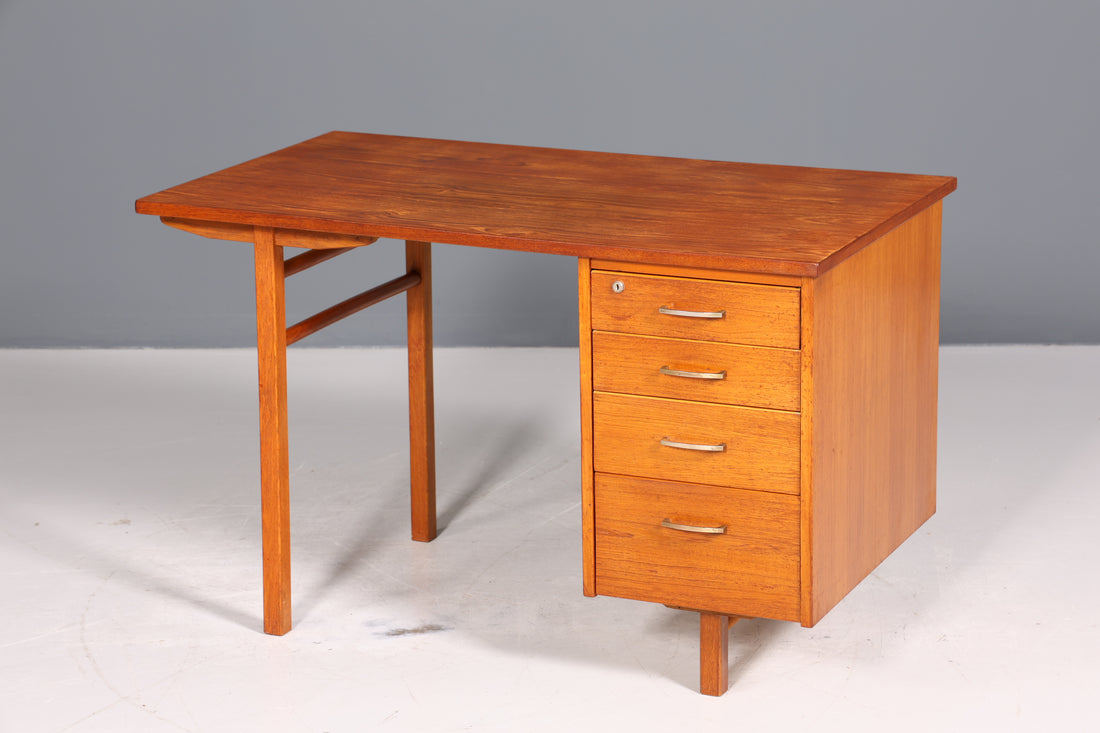 Wunderschöner Mid Century Schreibtisch Danish Design Teak Holz Bürotisch Vintage Office Table