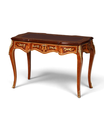 Hauptstadt Möblerei Schreibtisch im Louis XV Stil aus Massivholz mit Messingbeschlägen und Intarsien