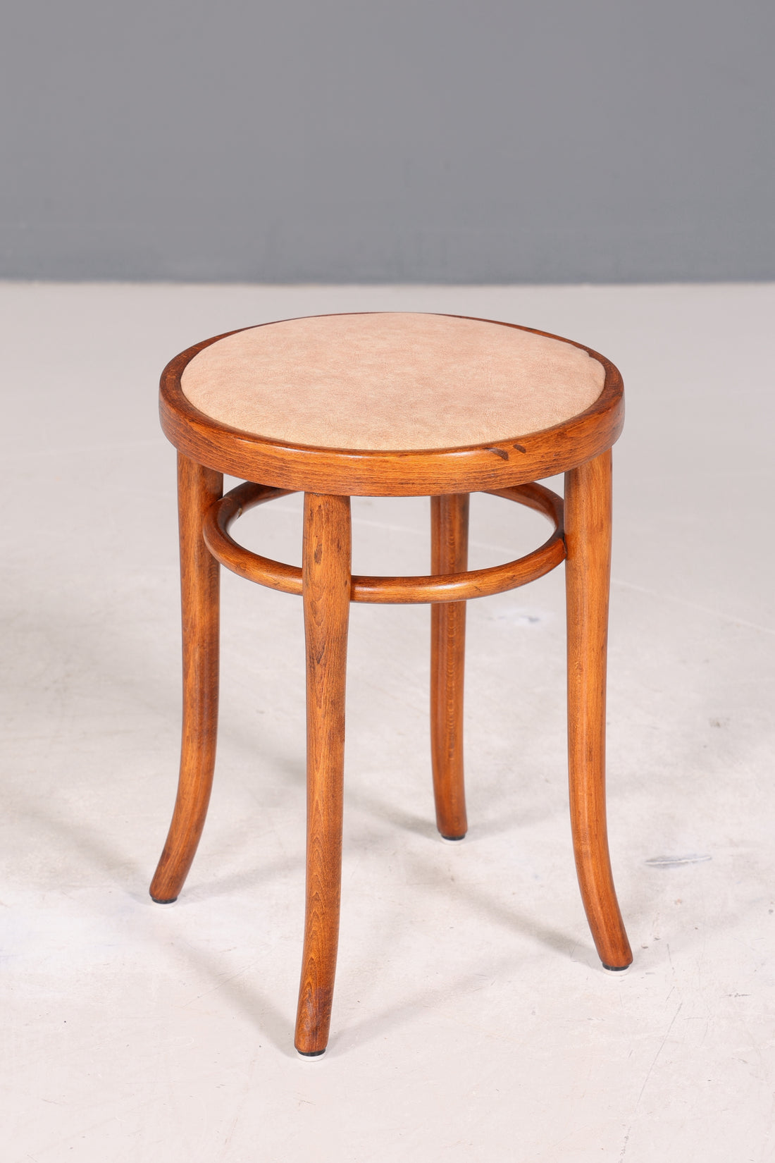 Wunderschöner Hocker Bugholz Stuhl Thonet echt Holz Klavierhocker
