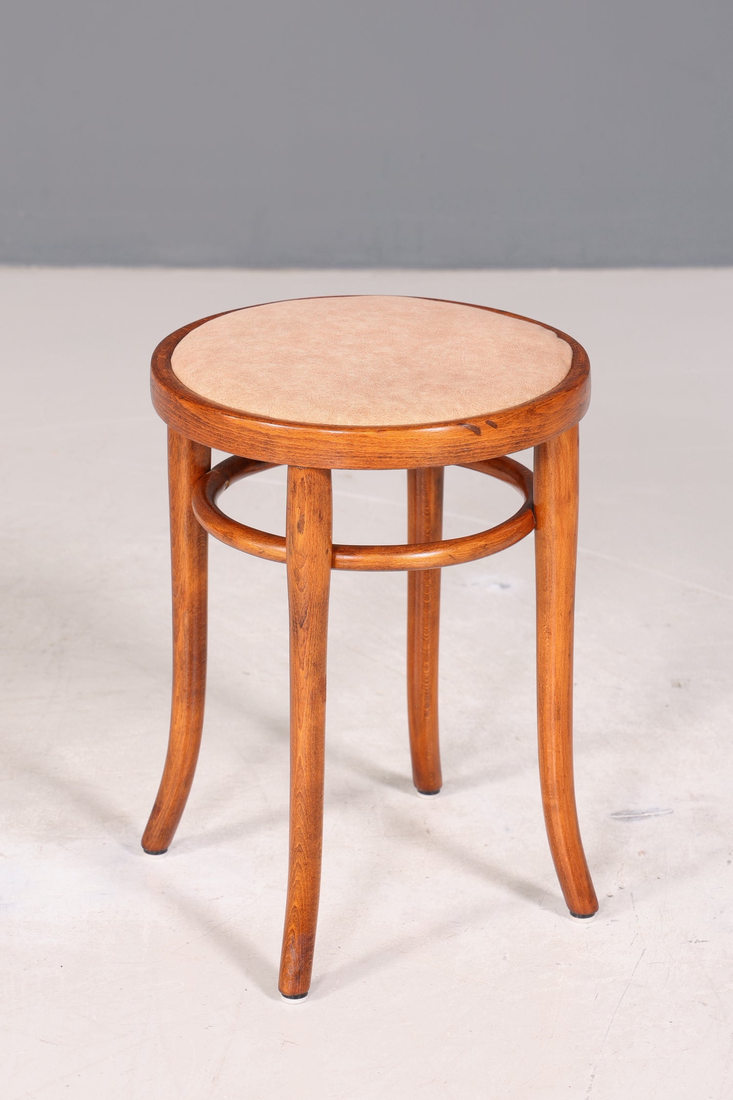 Wunderschöner Hocker Bugholz Stuhl Thonet echt Holz Klavierhocker