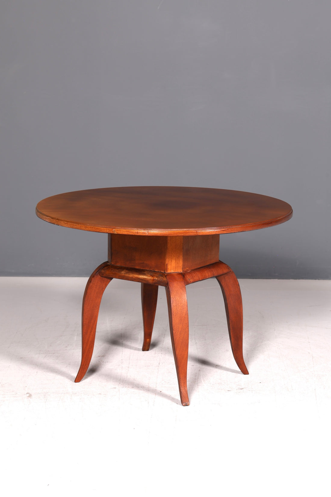 Dreamlike Original Art Deco Table Coffee Table Side Table Round End Table Antique circa 1930