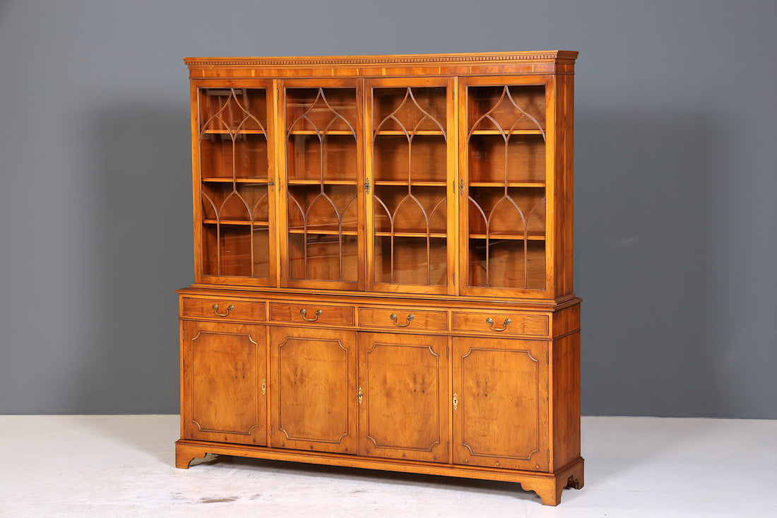 Wunderschöne Englische Vitrine Bücherschrank Buffet Antik Stil Englisch Eibe Glasvitrine Bibliothek