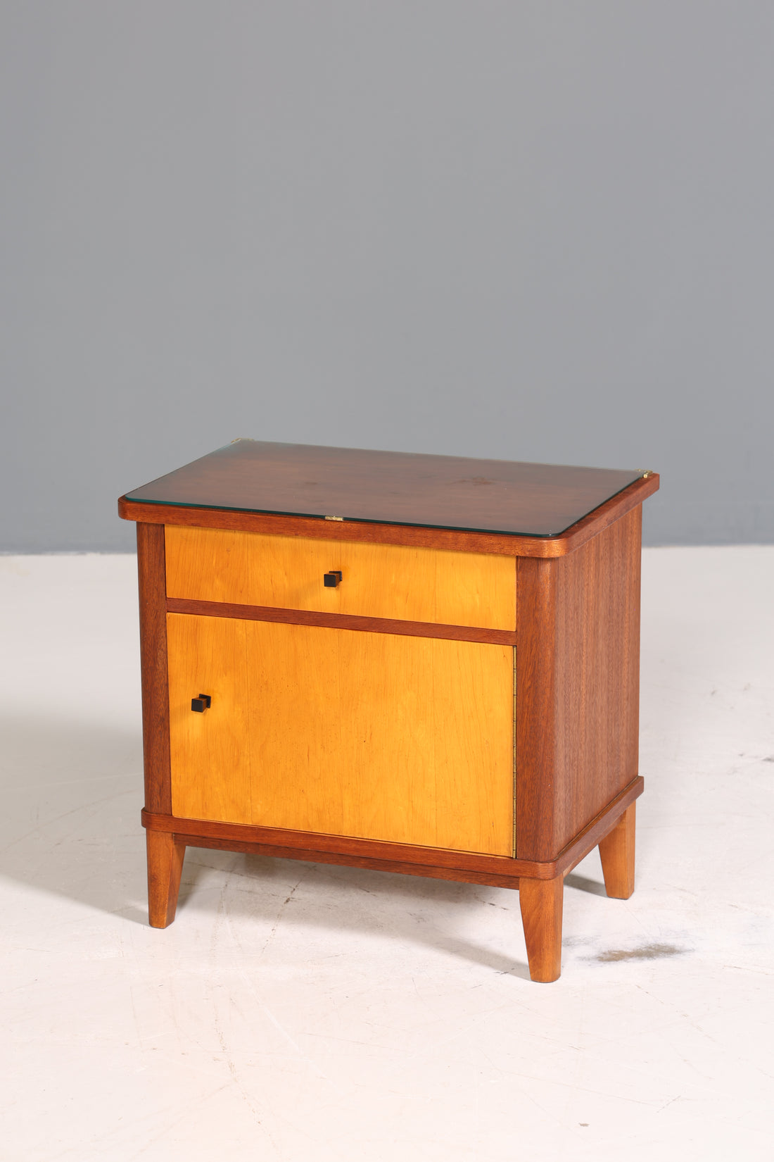 Wunderschöne Mid Century Kommode Vintage Nachttisch 60s Schubladenkommode 2 von 2