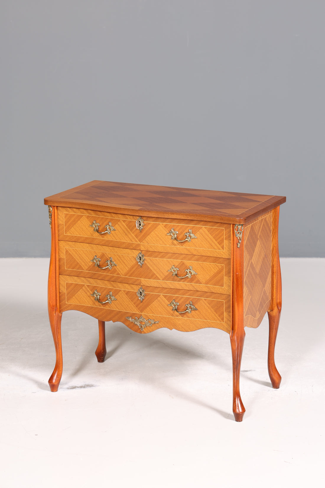 E110 Finish Traumhafte Kommode im Barock Stil Sideboard Intarsien echt Holz Schubladenkommode
