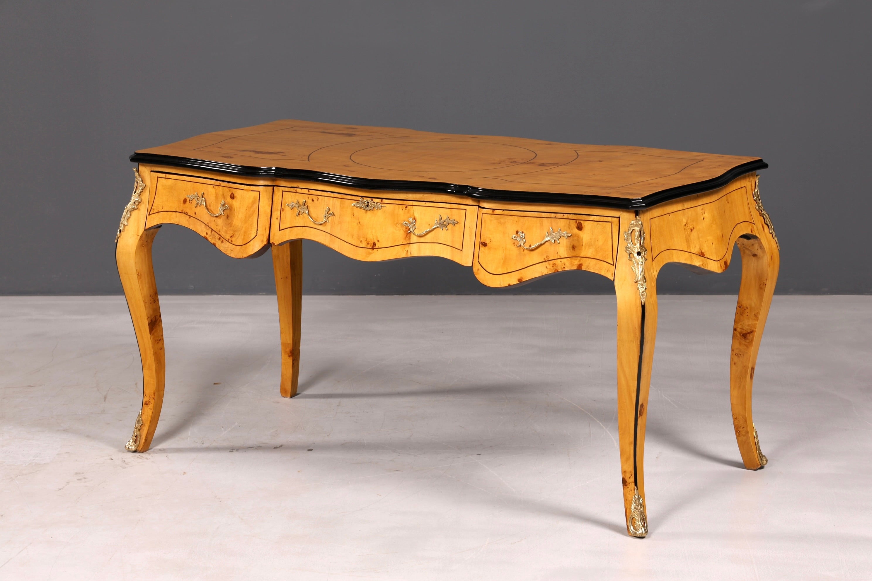 Beautiful Louis XV-style desk French office desk antique-style office table solid wood