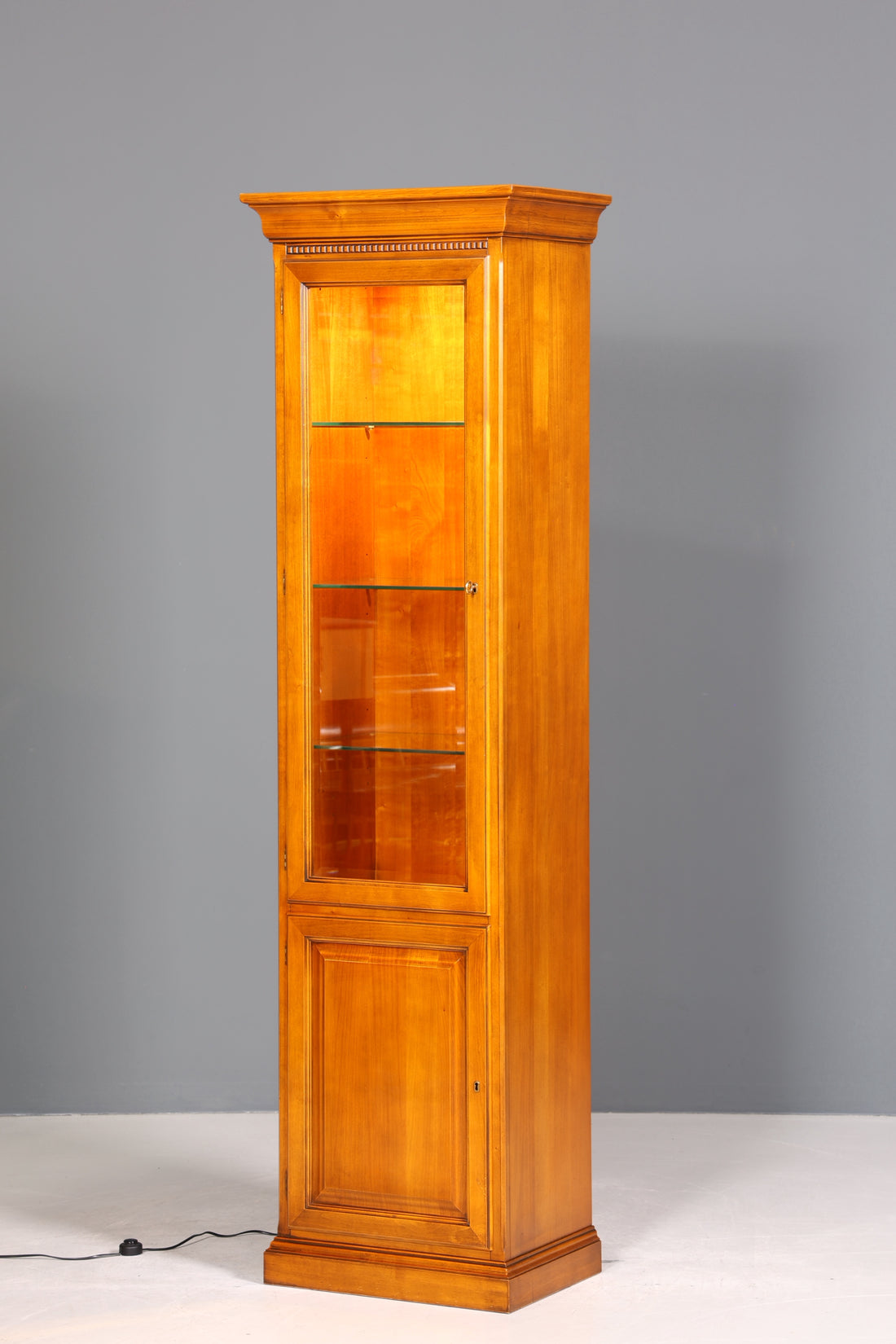 Traumhafte Original Selva Vitrine Antik Stil massiv Holz Geschirrschrank Villa Borghese Schrank 2 von 2